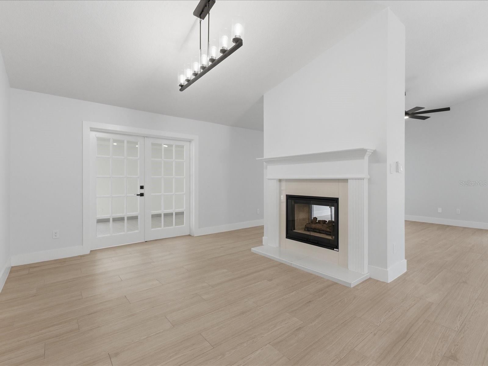 505 Lake Charm Dr Property Photo 18