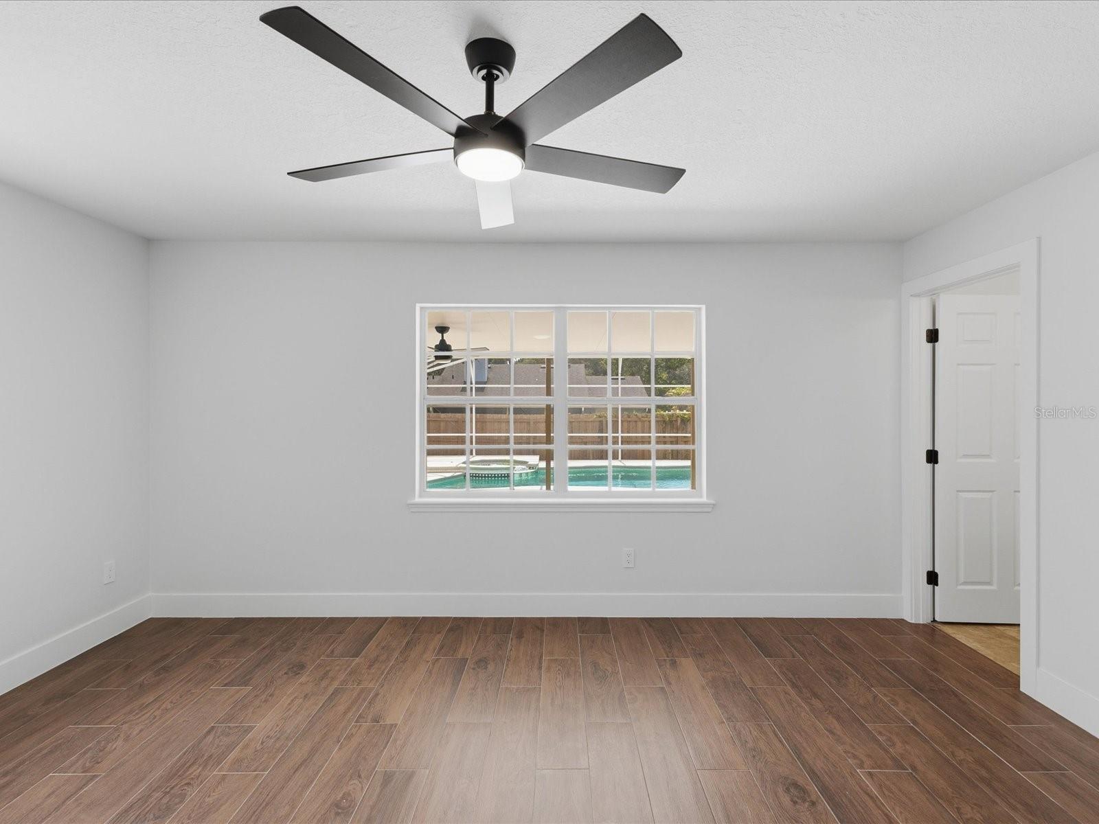 505 Lake Charm Dr Property Photo 23