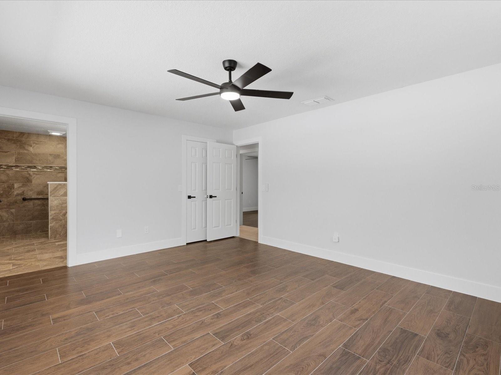 505 Lake Charm Dr Property Photo 25