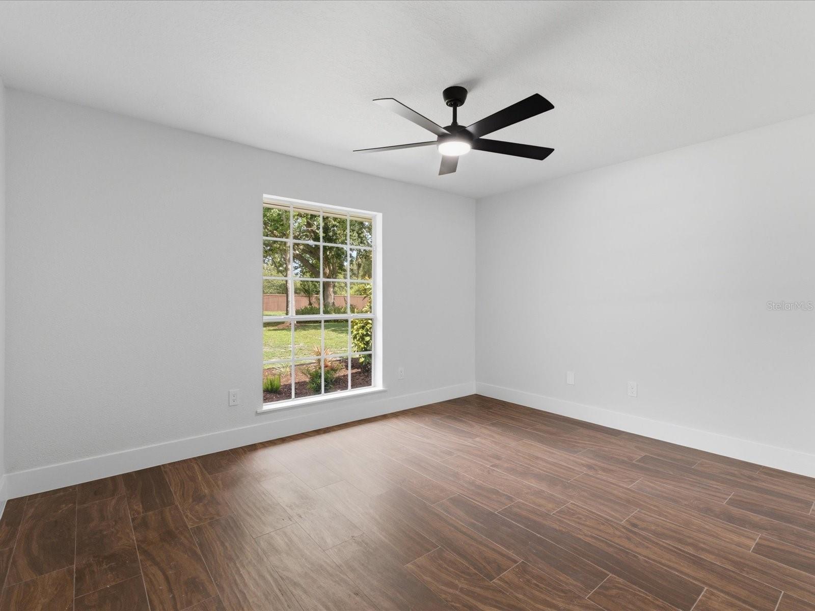 505 Lake Charm Dr Property Photo 26