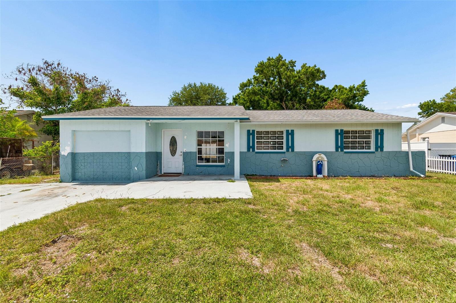 1719 Julian Lane Dr Property Photo 1