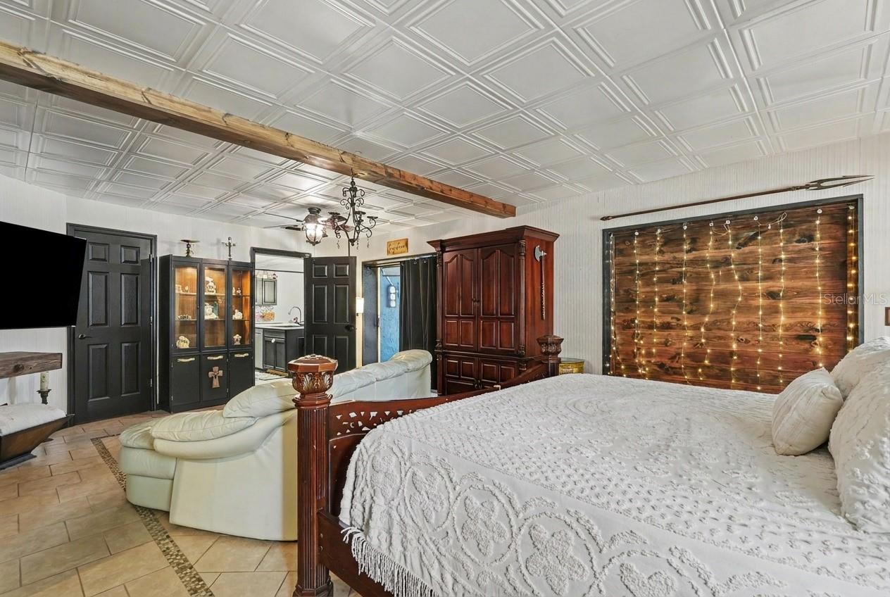 9027 Bonnet Way Property Photo 11