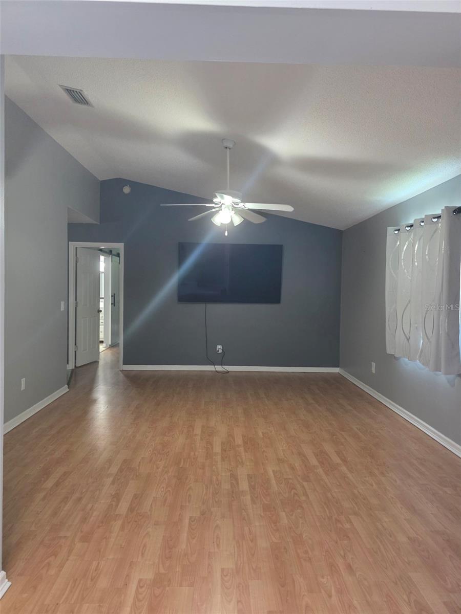 2473 Beck Cir Property Photo 6