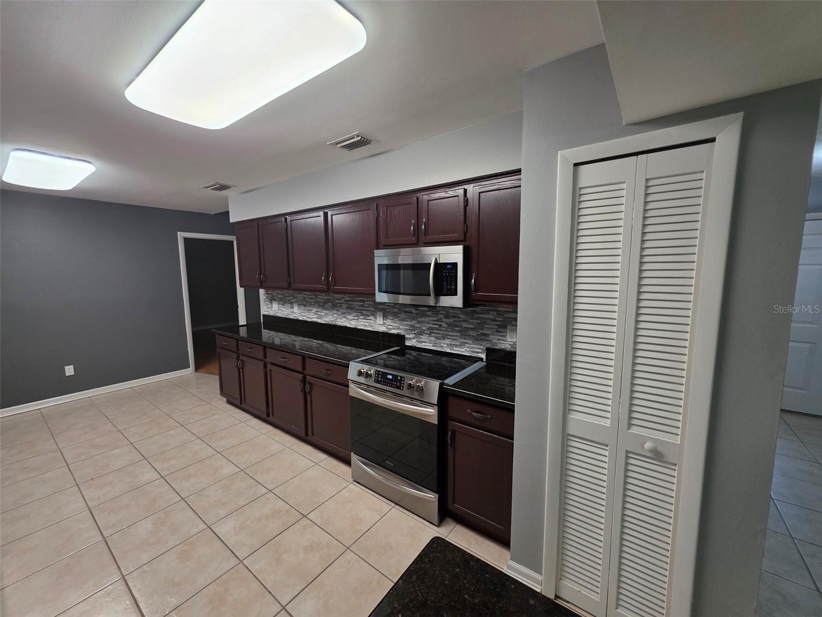 2473 Beck Cir Property Photo 12