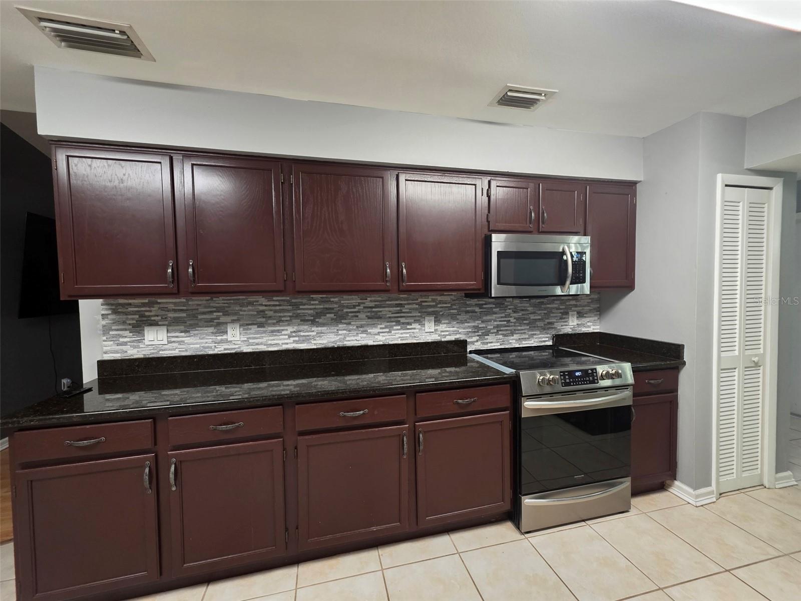 2473 Beck Cir Property Photo 13