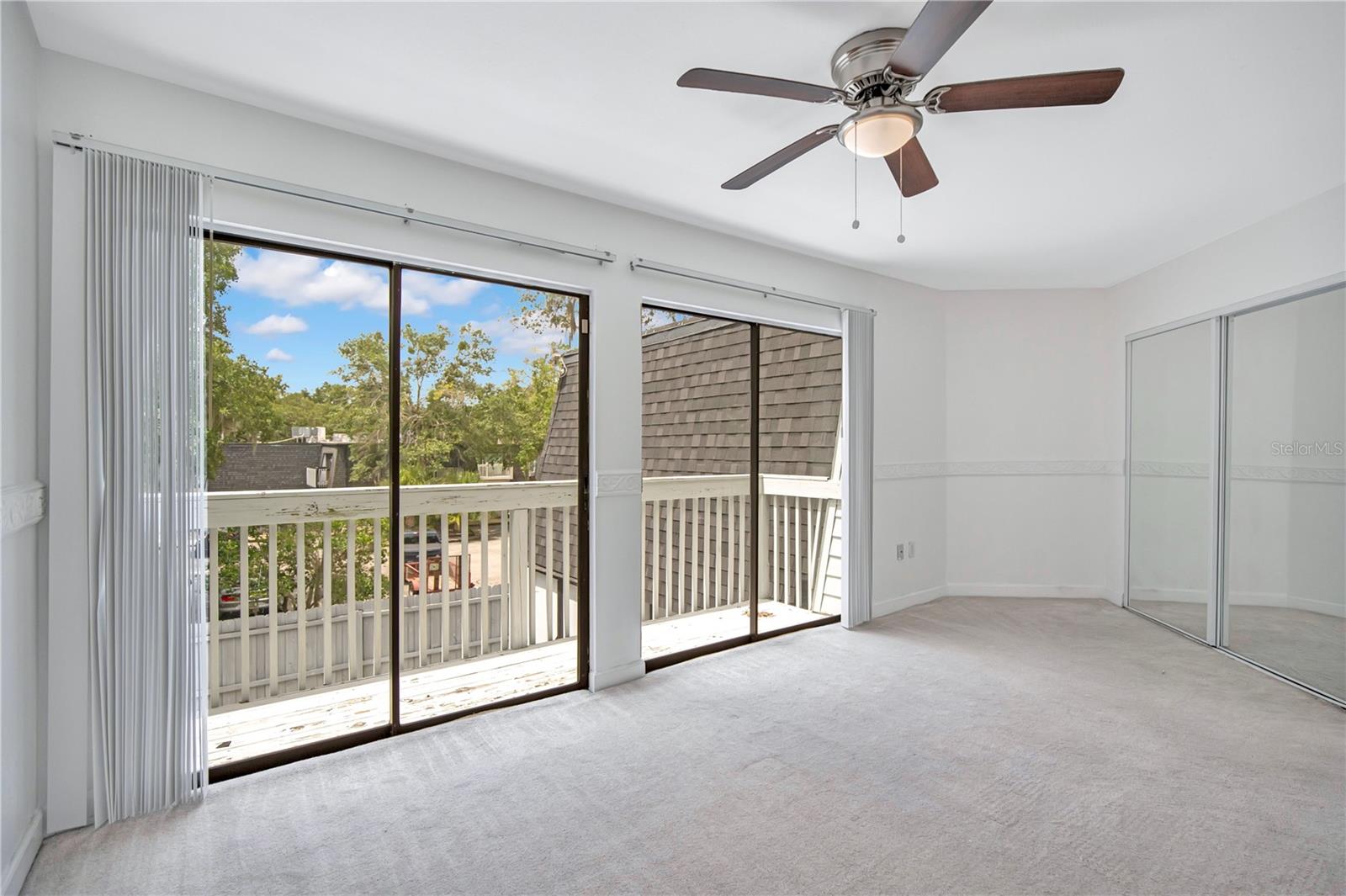 2577 Derbyshire Cir Property Photo 21