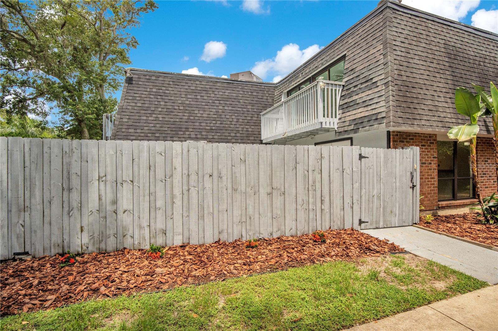 2577 Derbyshire Cir Property Photo 26