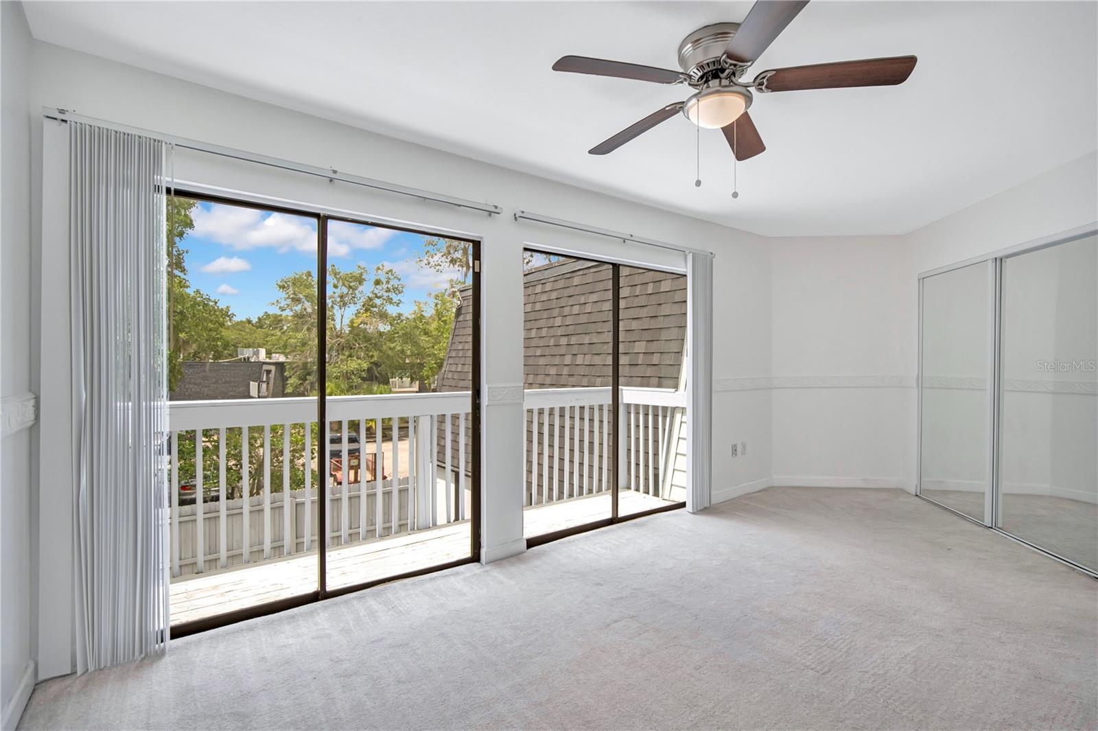 2577 Derbyshire Cir Property Photo 37