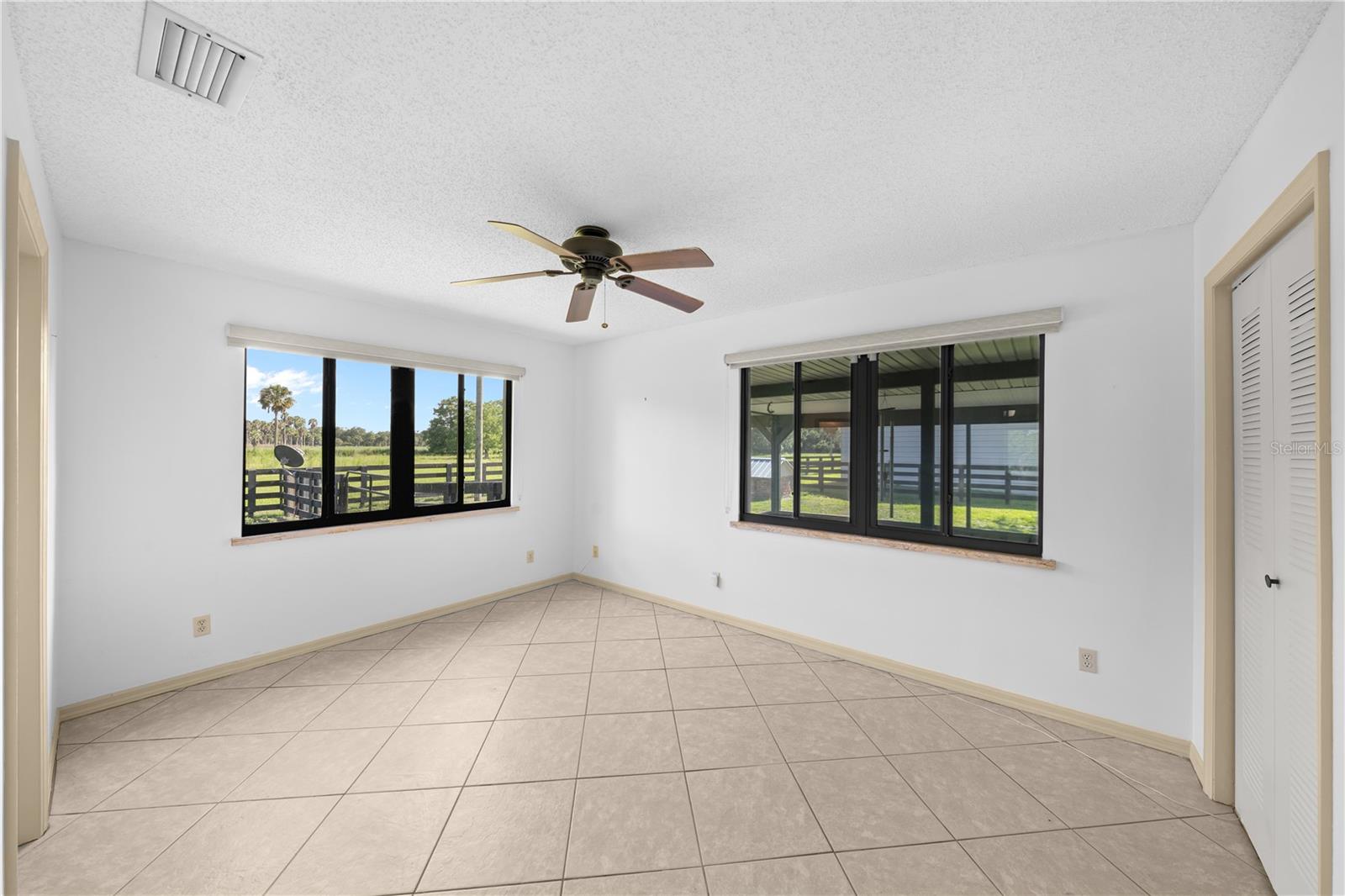 15111 Nw 34th Ter Property Photo 35