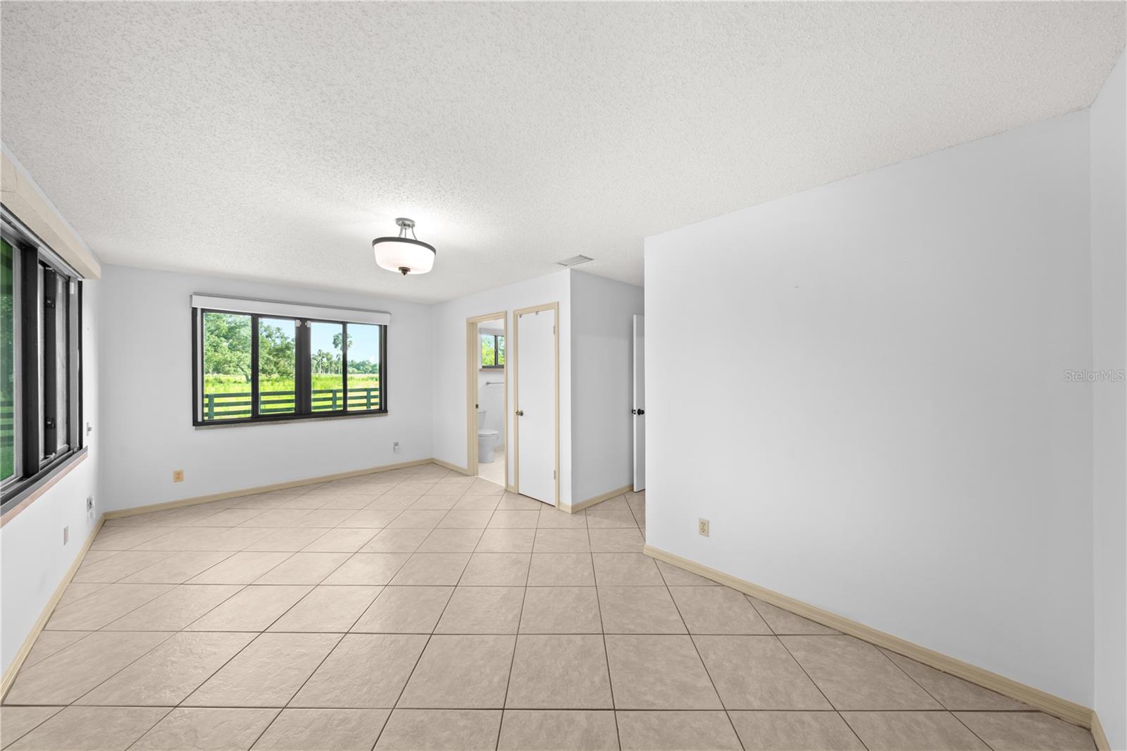 15111 Nw 34th Ter Property Photo 43