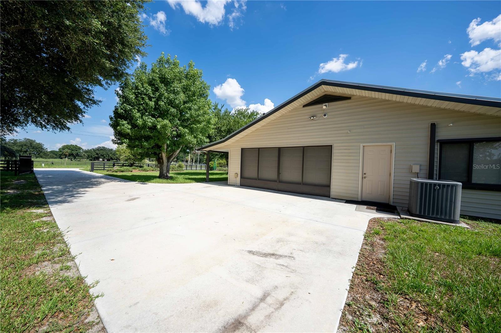 15111 Nw 34th Ter Property Photo 59