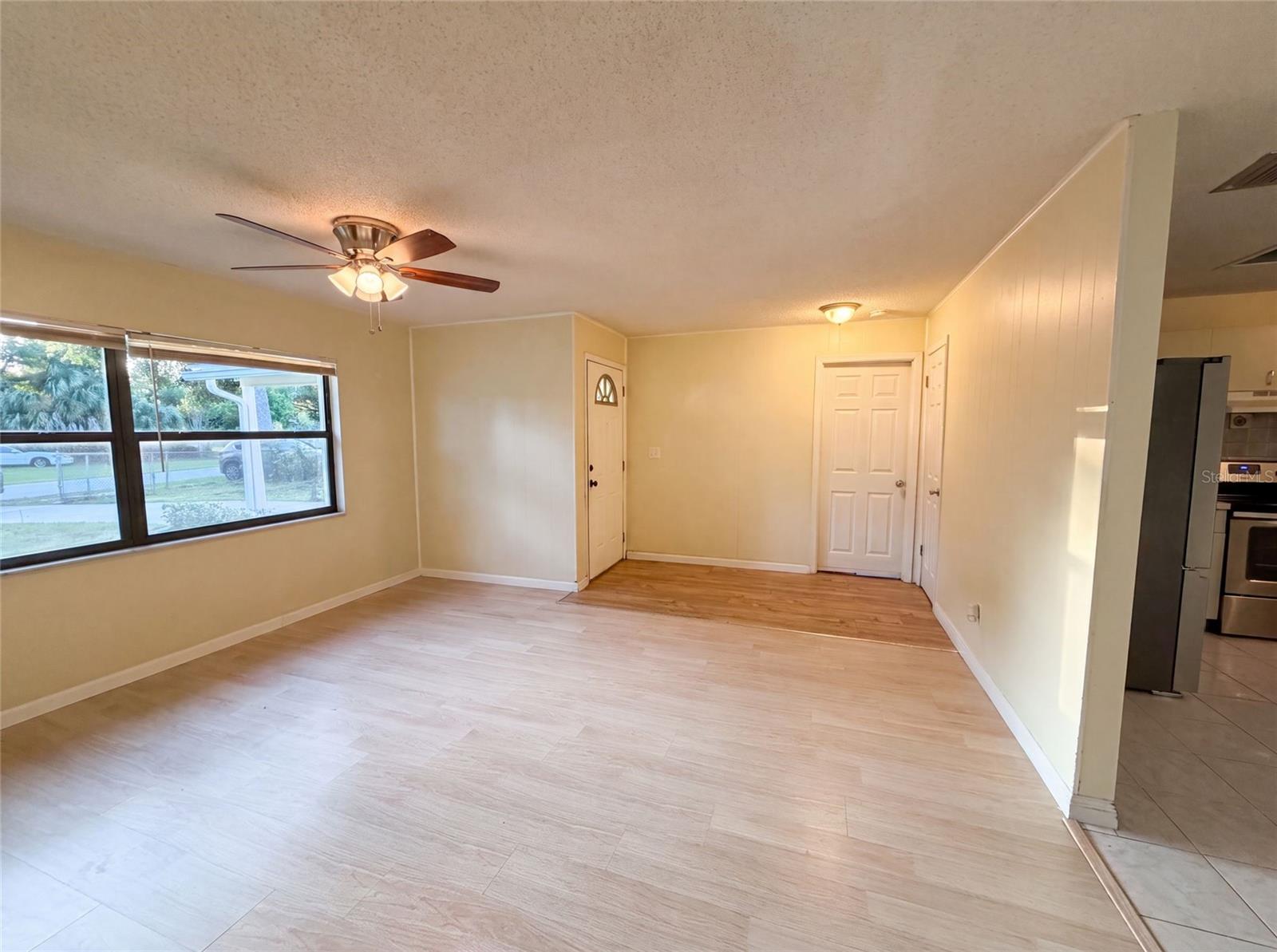 722 Virginia Ln Property Photo 9