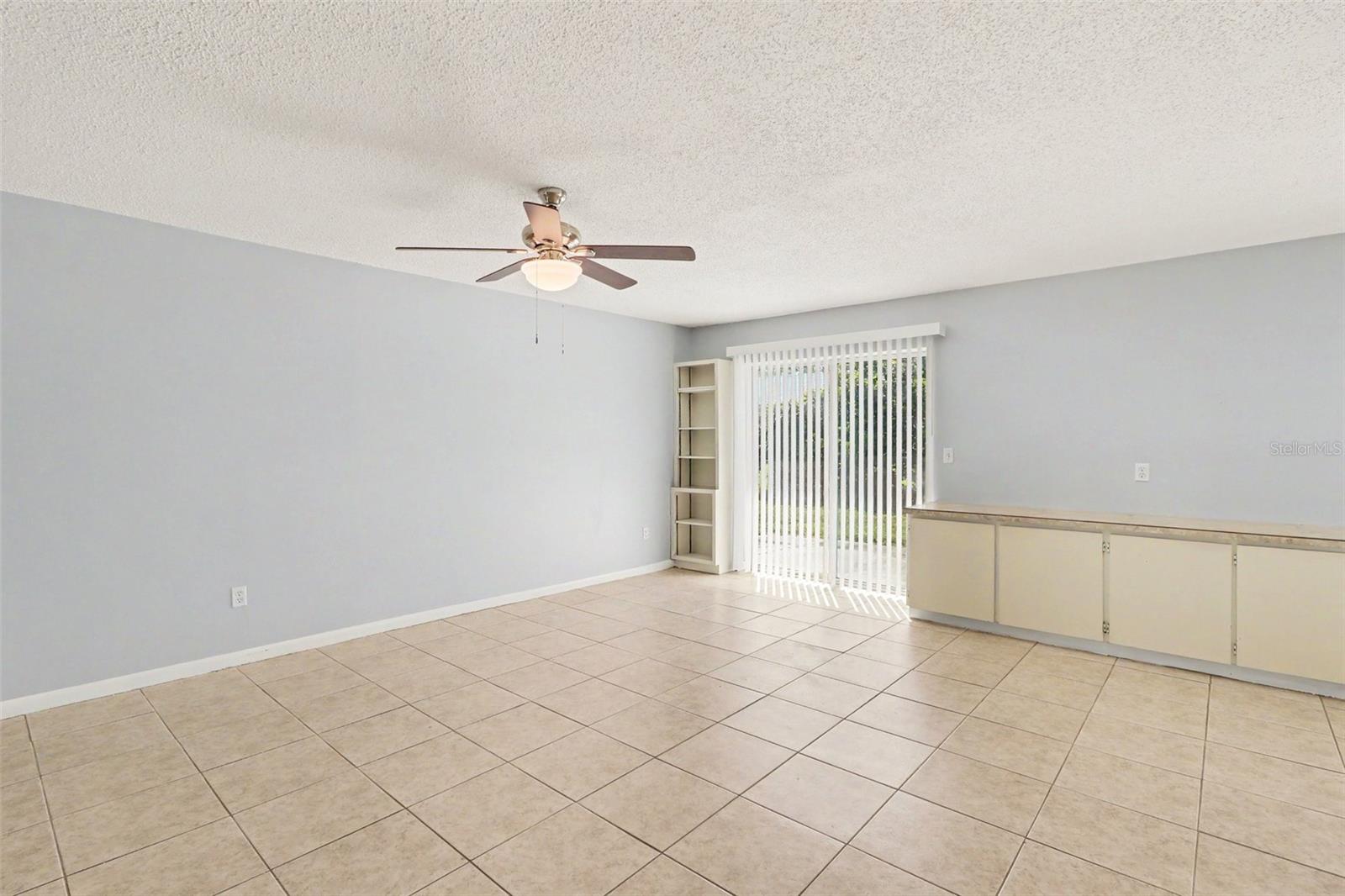 10157 Bluff Ct Property Photo 9