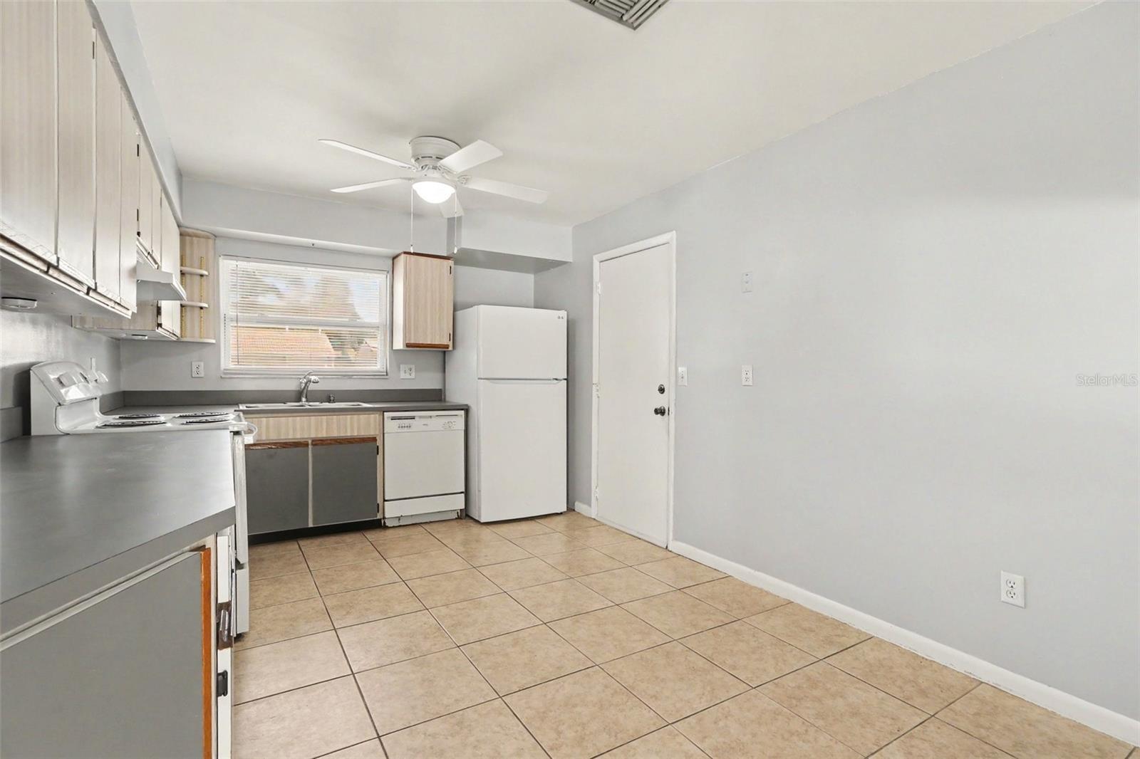 10157 Bluff Ct Property Photo 11