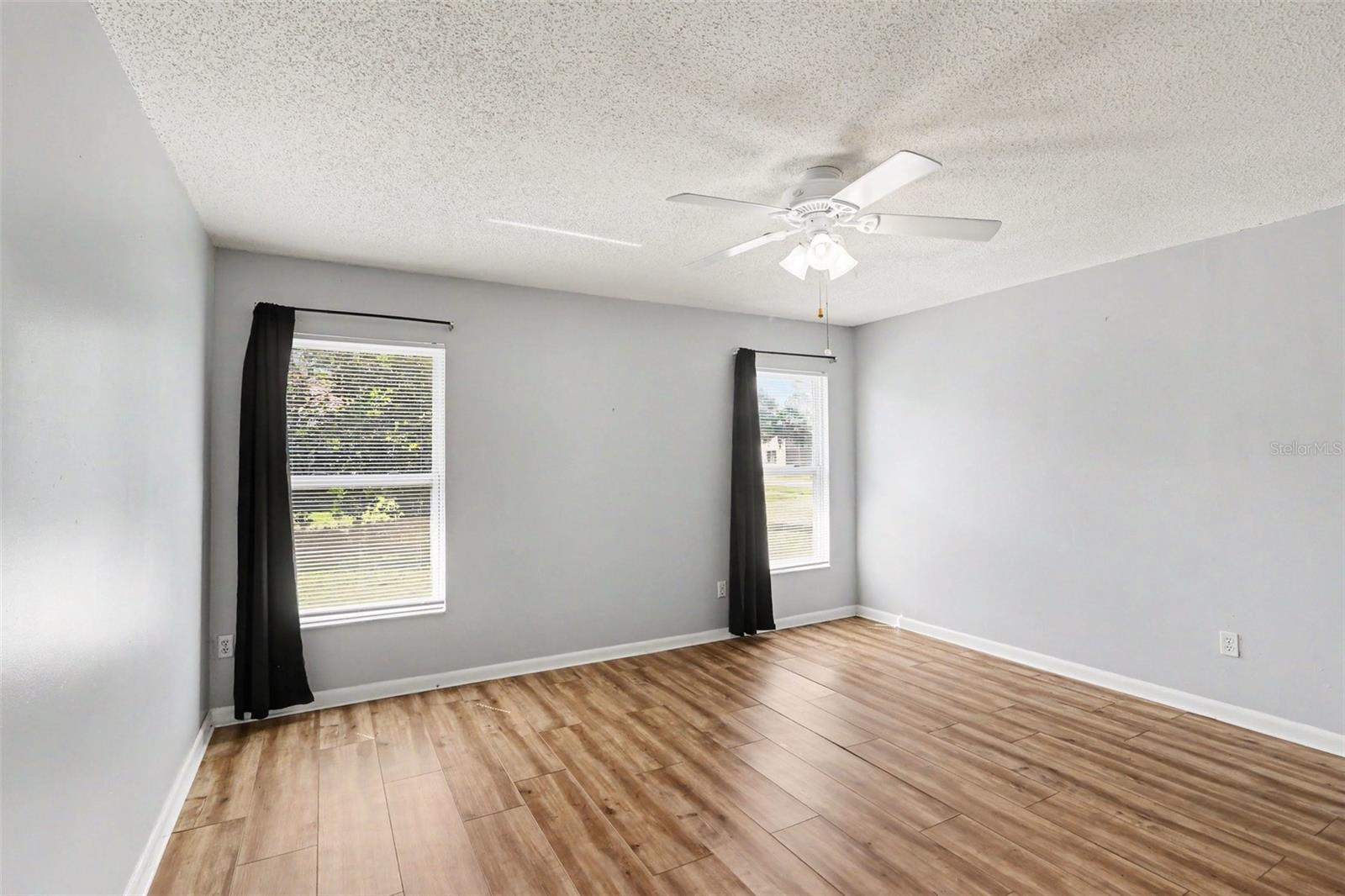 10157 Bluff Ct Property Photo 14