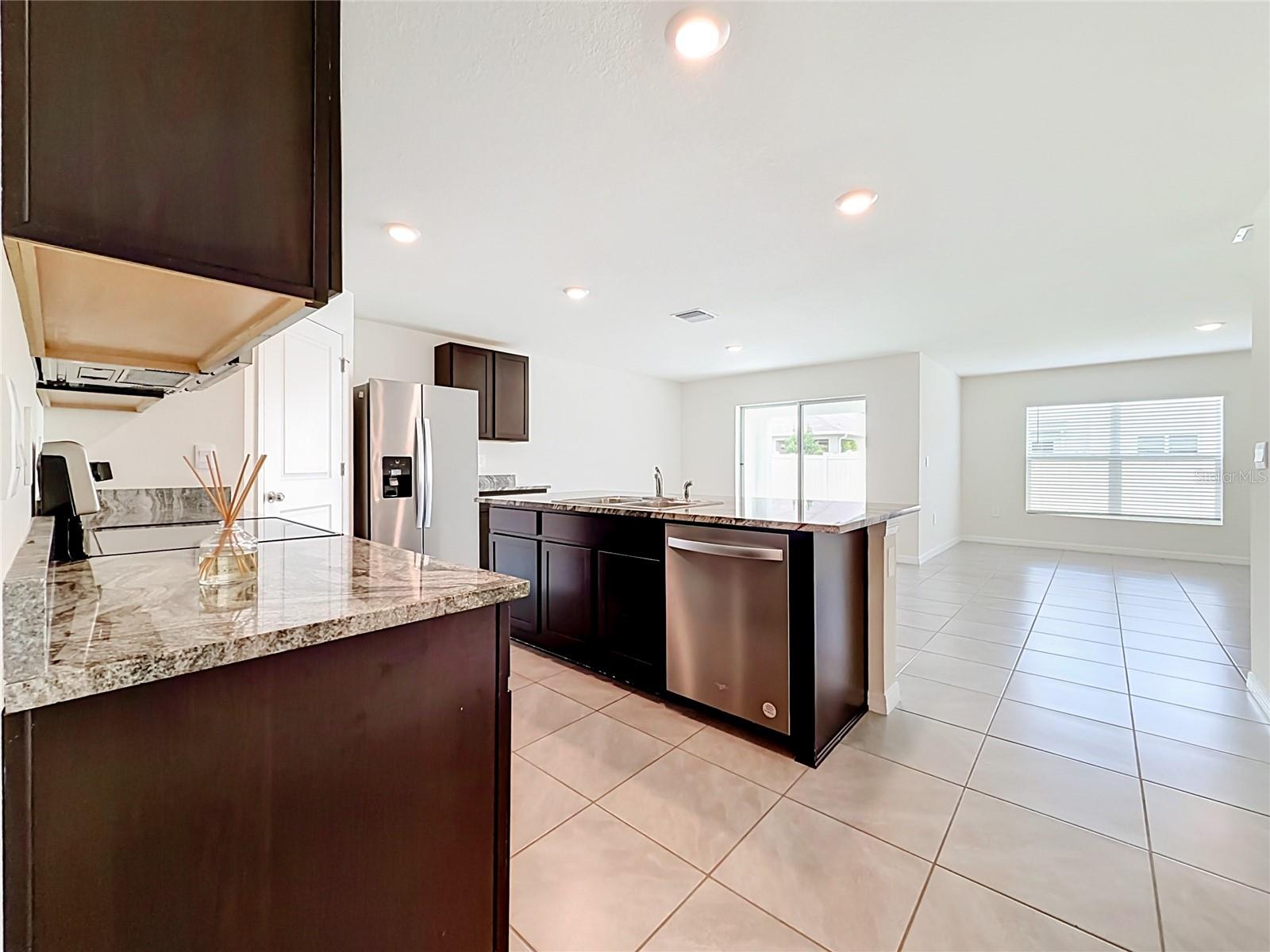 6698 Se 3rd Loop Property Photo 4
