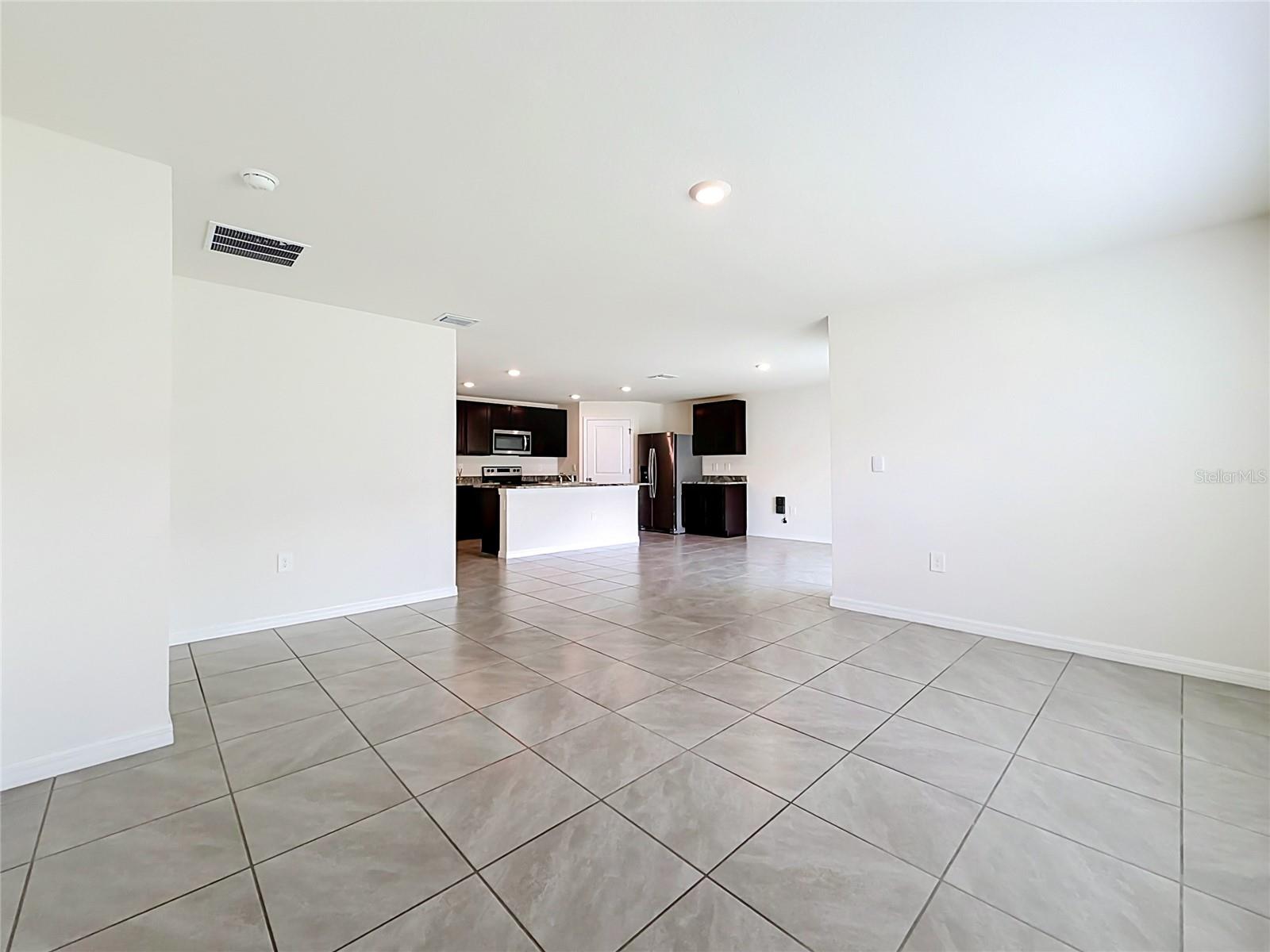 6698 Se 3rd Loop Property Photo 11