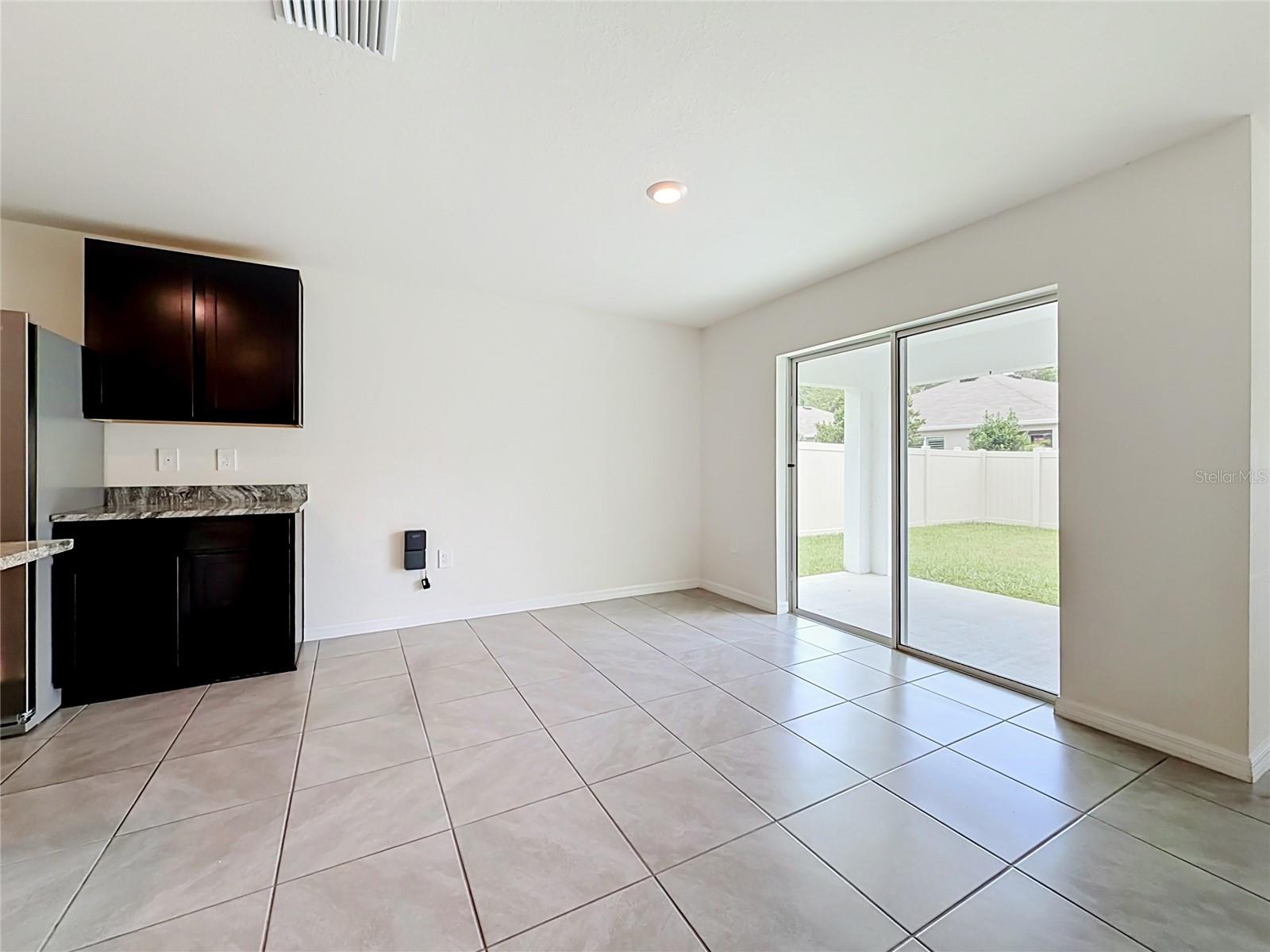 6698 Se 3rd Loop Property Photo 13