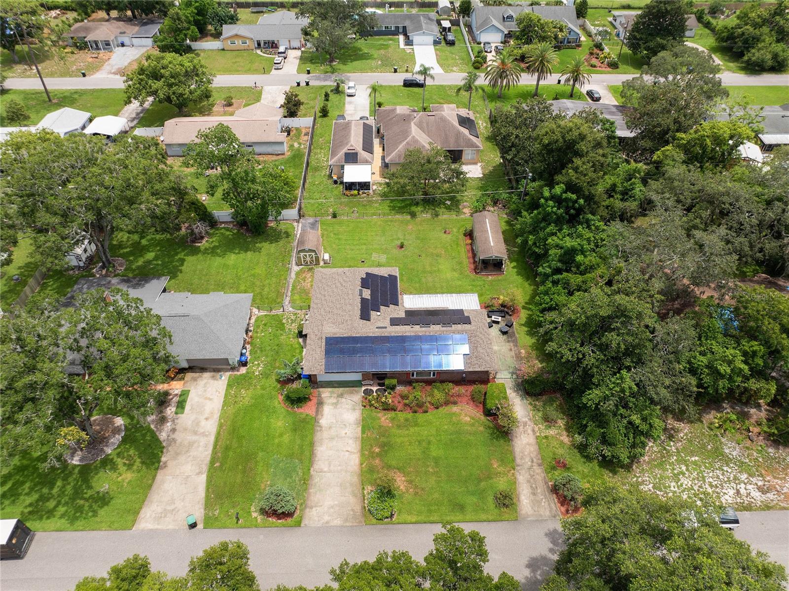 1435 Paula Dr Property Photo 3