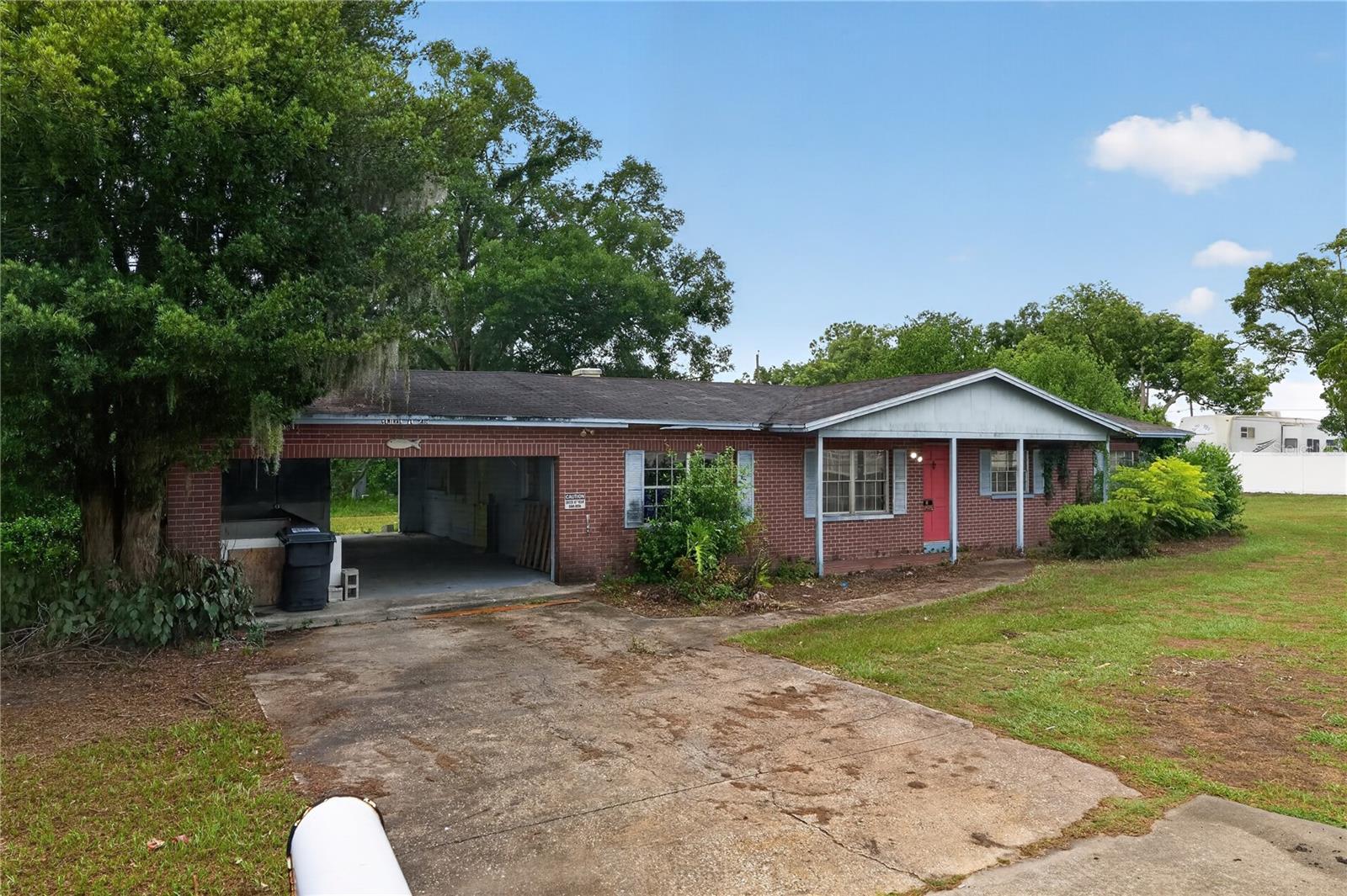 4315 E County Road 540a Property Photo 2