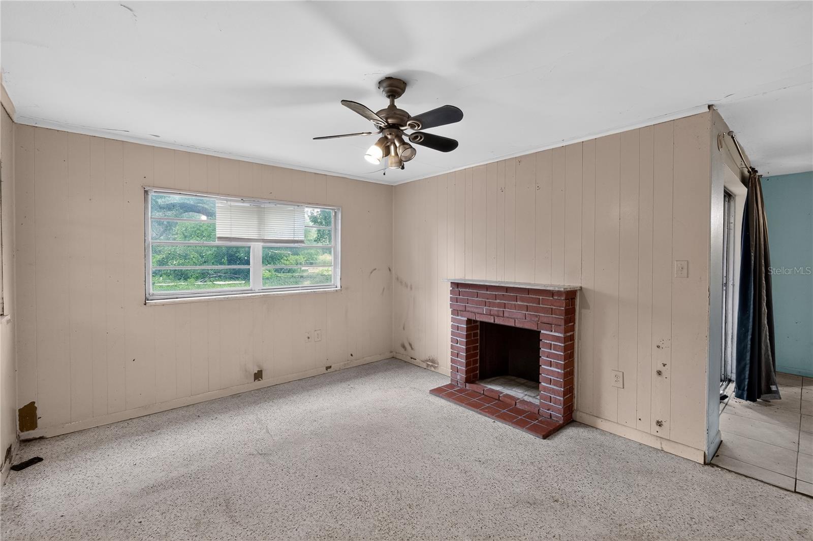 4315 E County Road 540a Property Photo 7