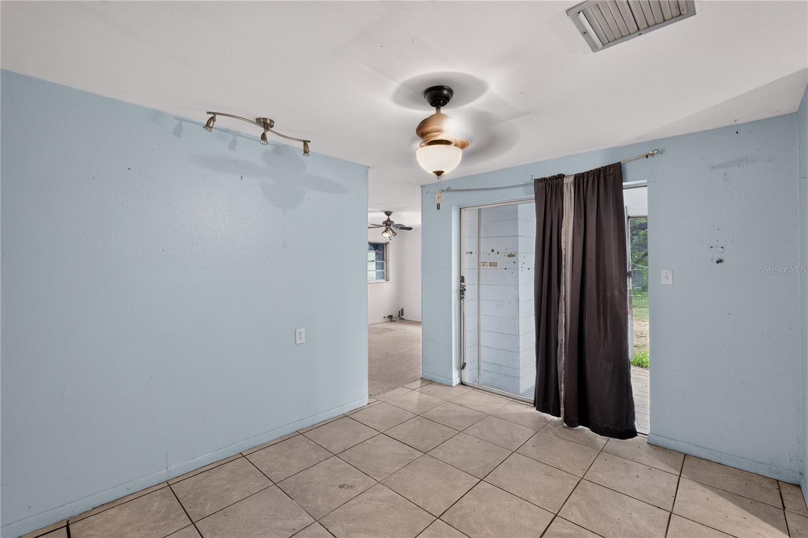 4315 E County Road 540a Property Photo 22