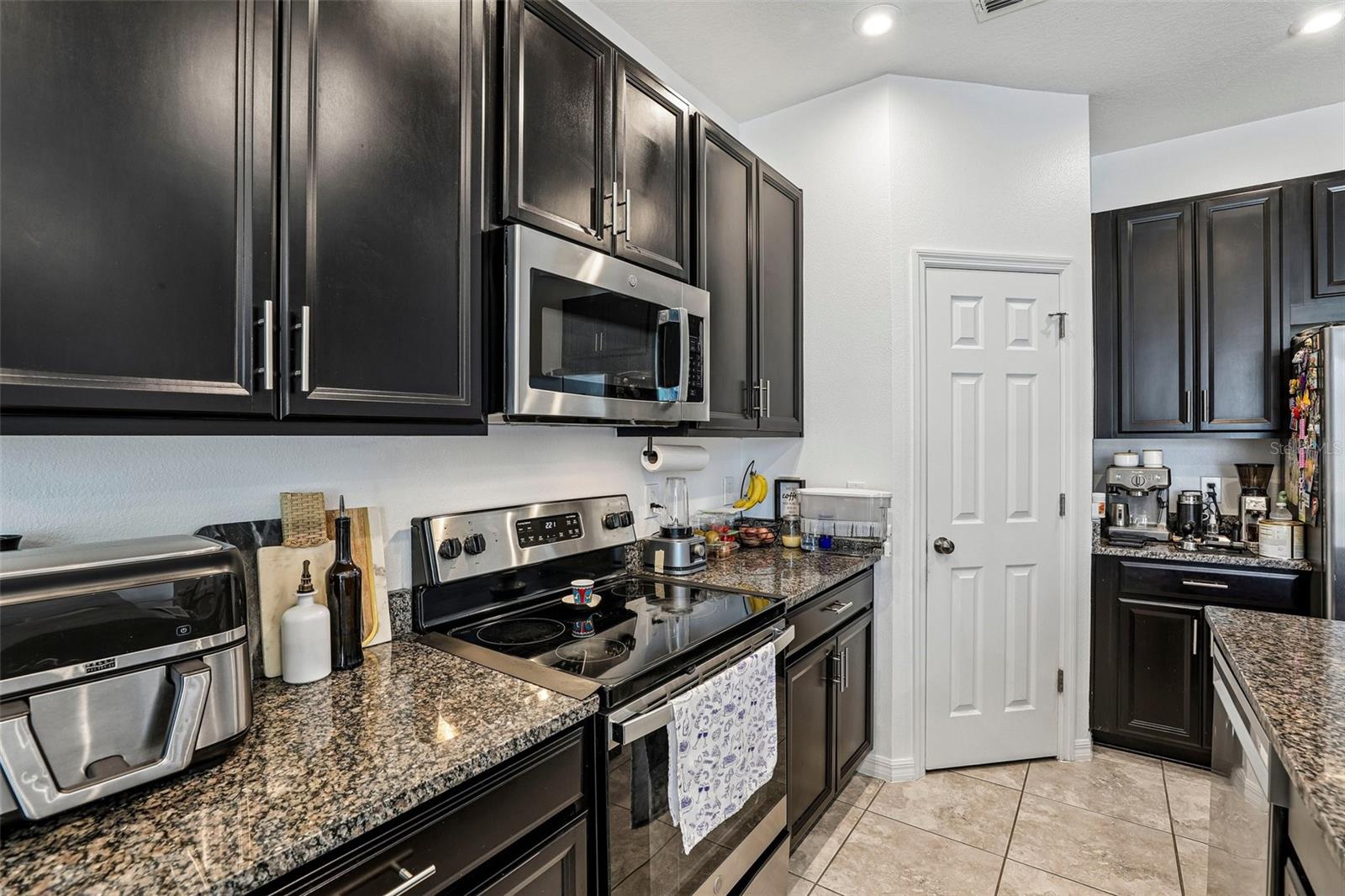 10837 Wyne Tree Ct Property Photo 13
