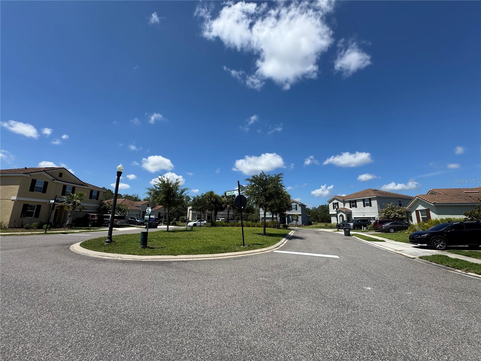 1512 Oak Marsh Loop Property Photo 4