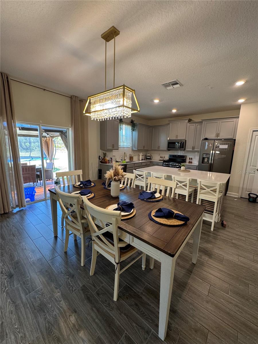 1512 Oak Marsh Loop Property Photo 12