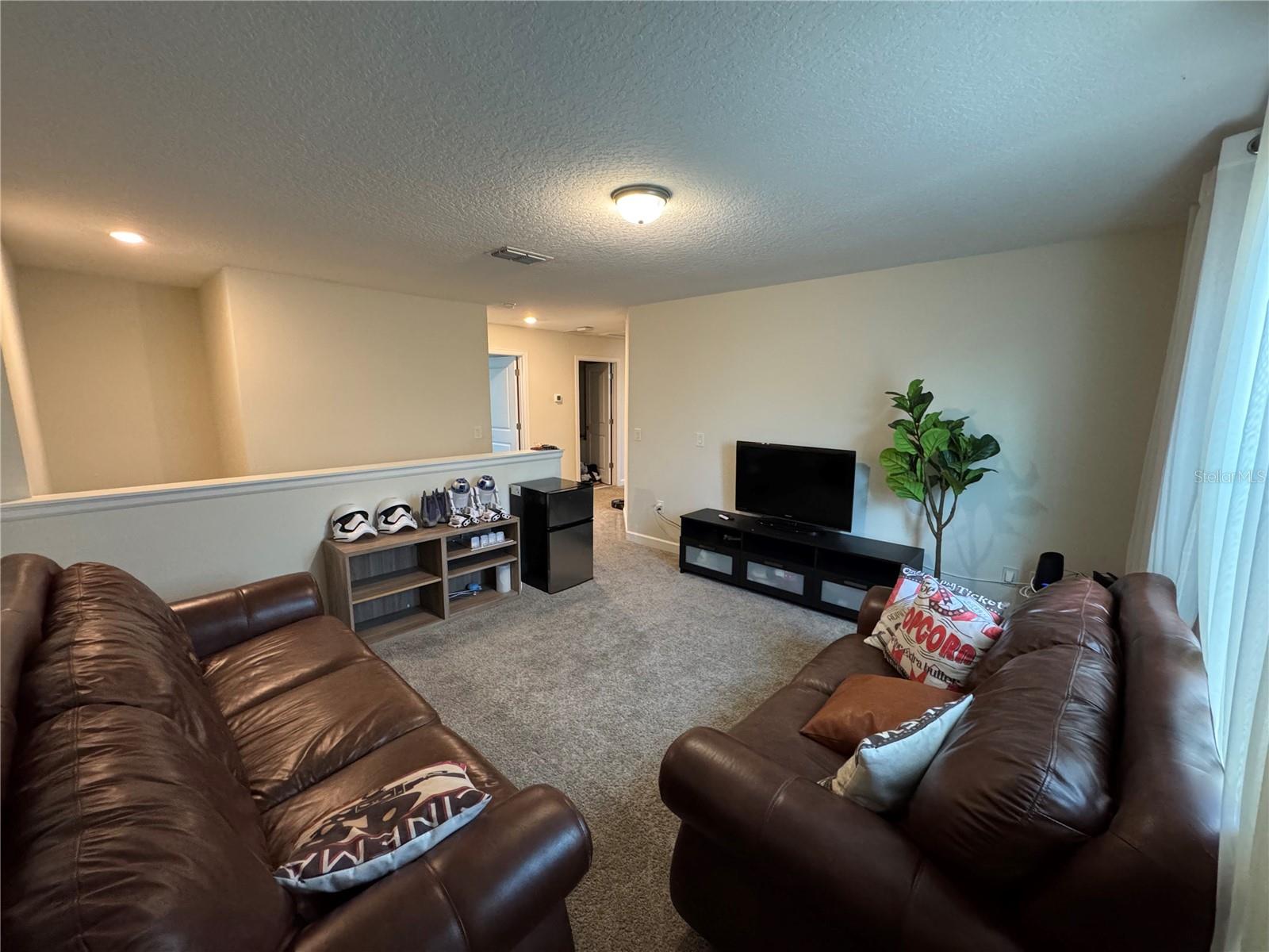 1512 Oak Marsh Loop Property Photo 17