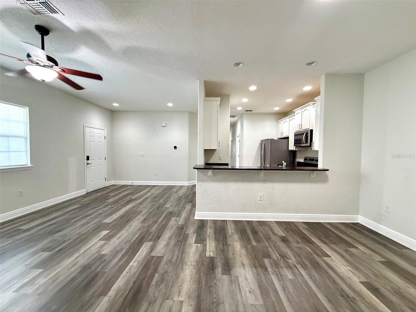 17411 Promenade Dr Property Photo 3