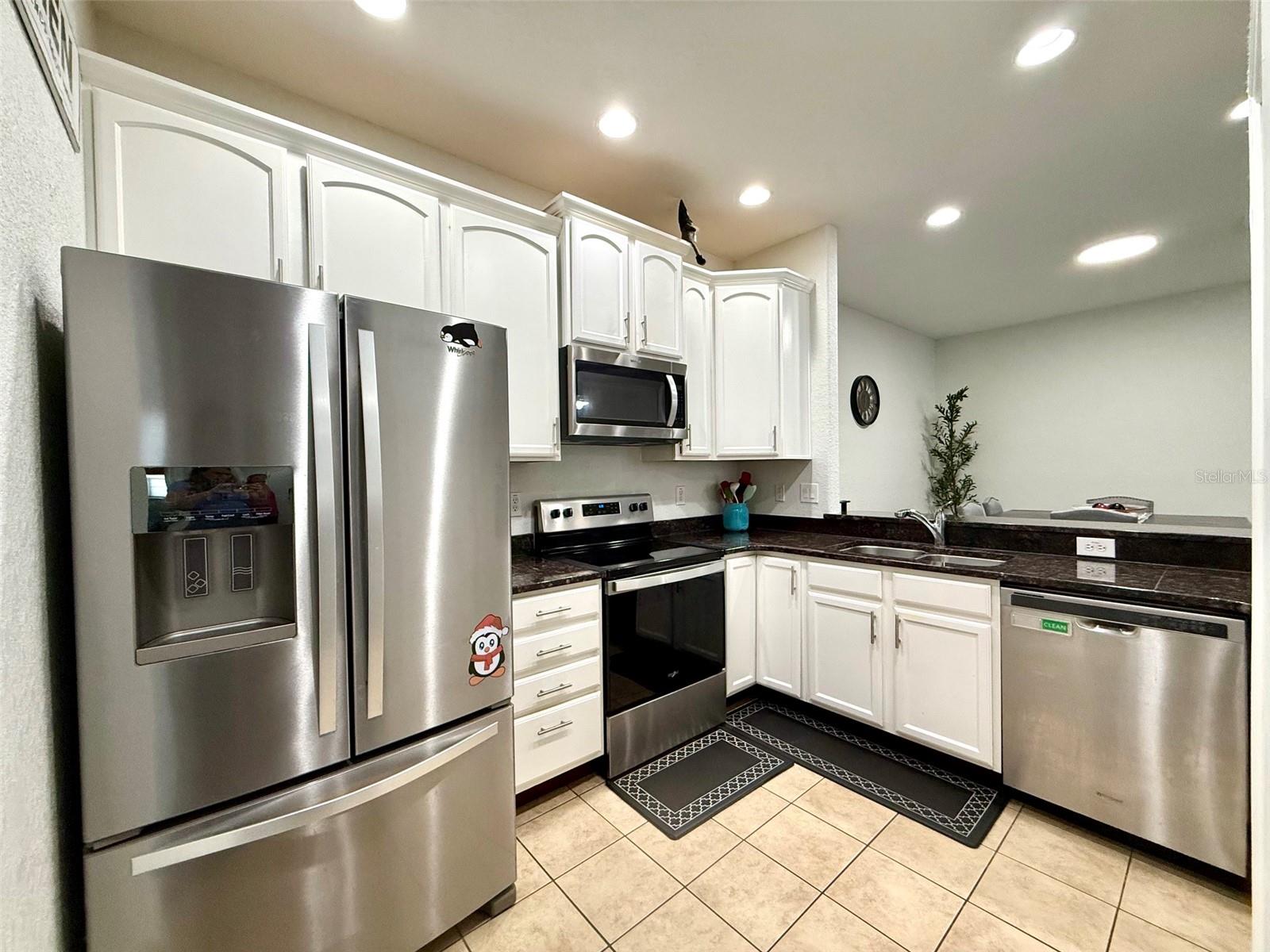 17411 Promenade Dr Property Photo 9
