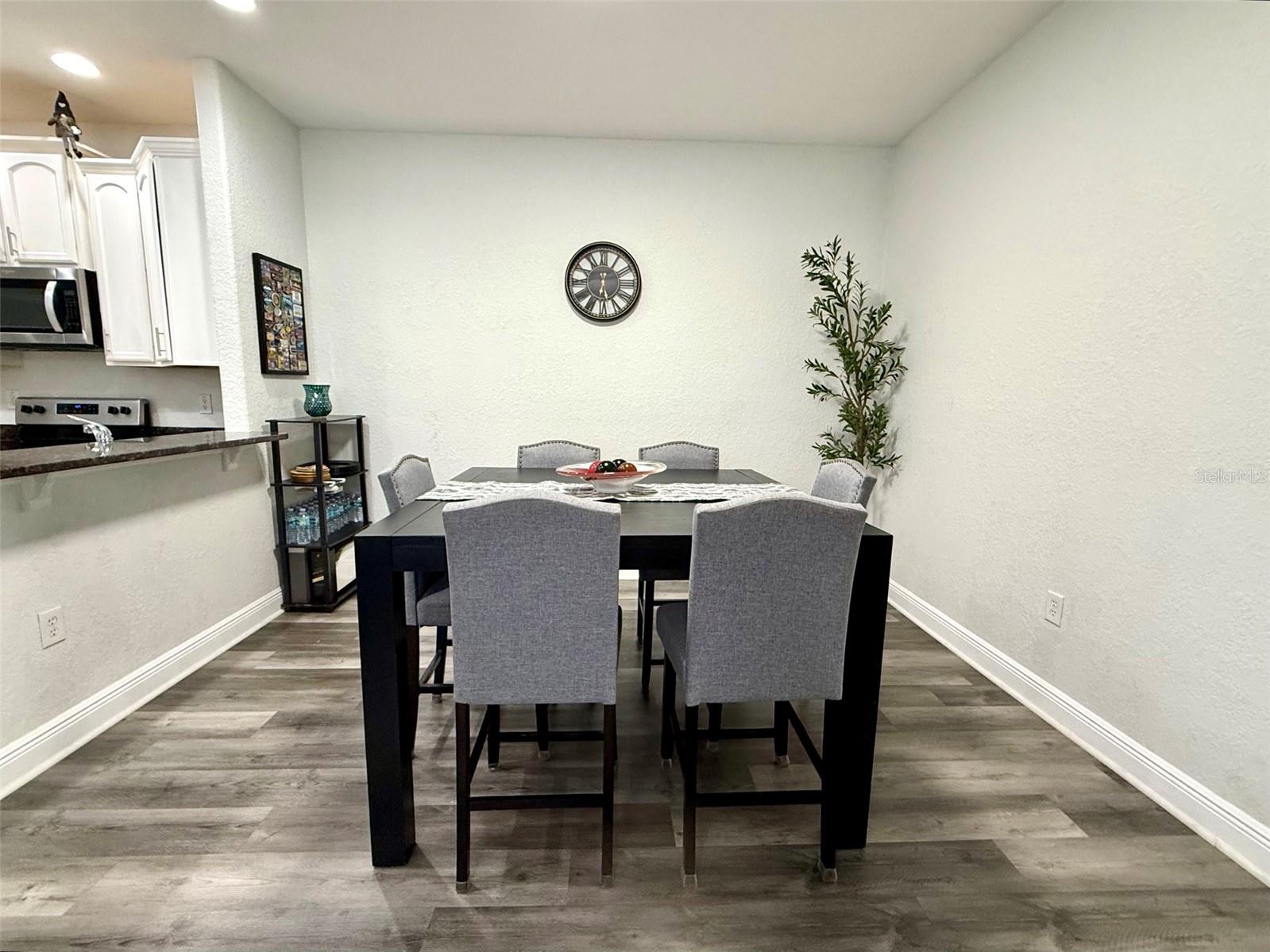 17411 Promenade Dr Property Photo 10