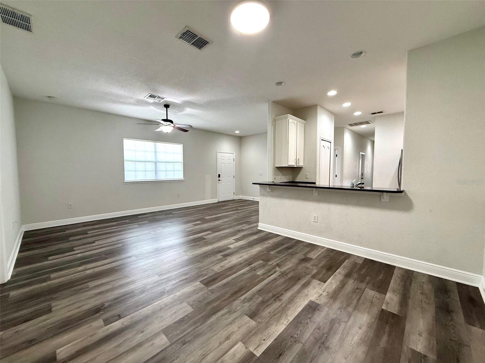 17411 Promenade Dr Property Photo 11