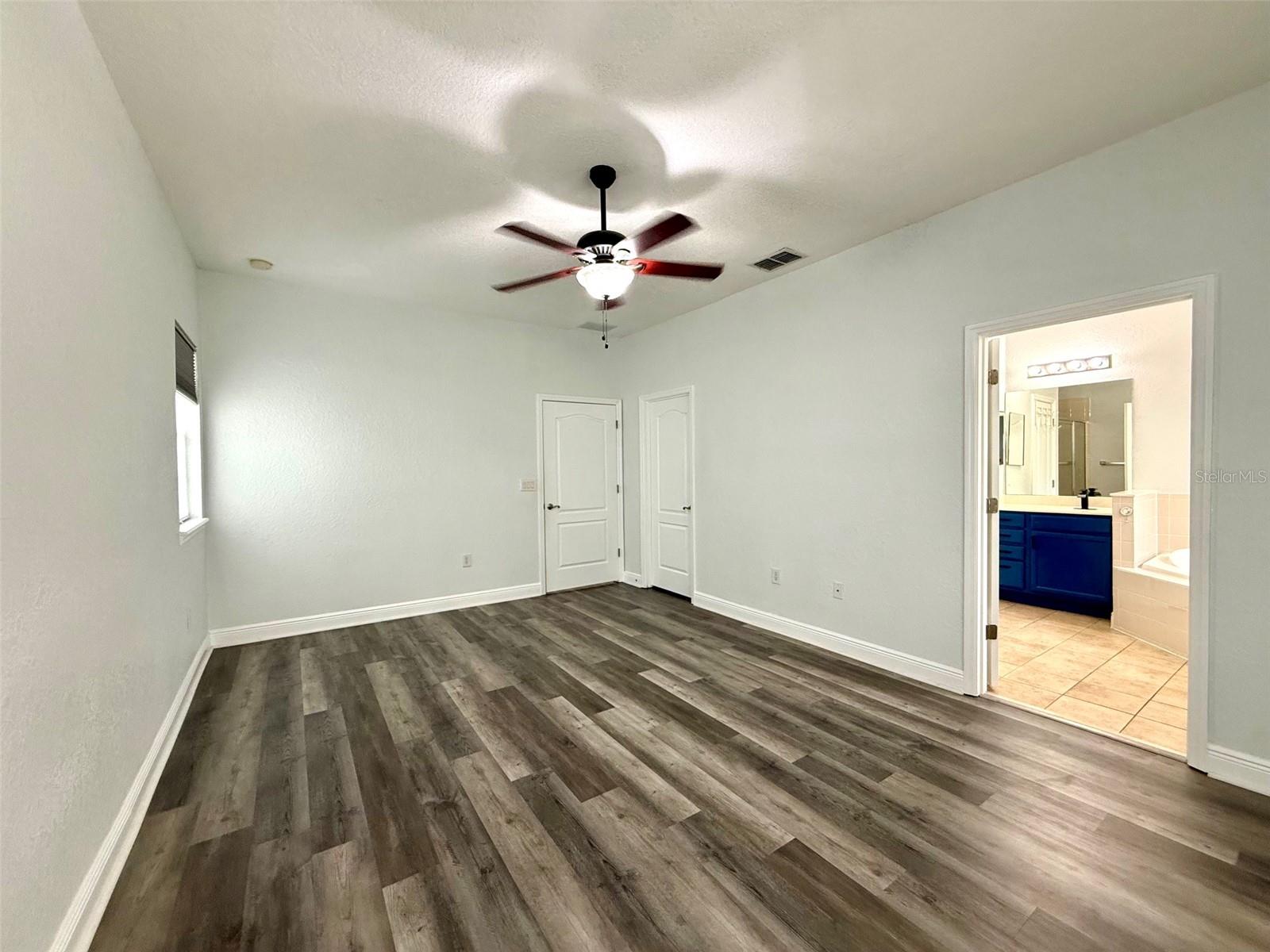 17411 Promenade Dr Property Photo 15