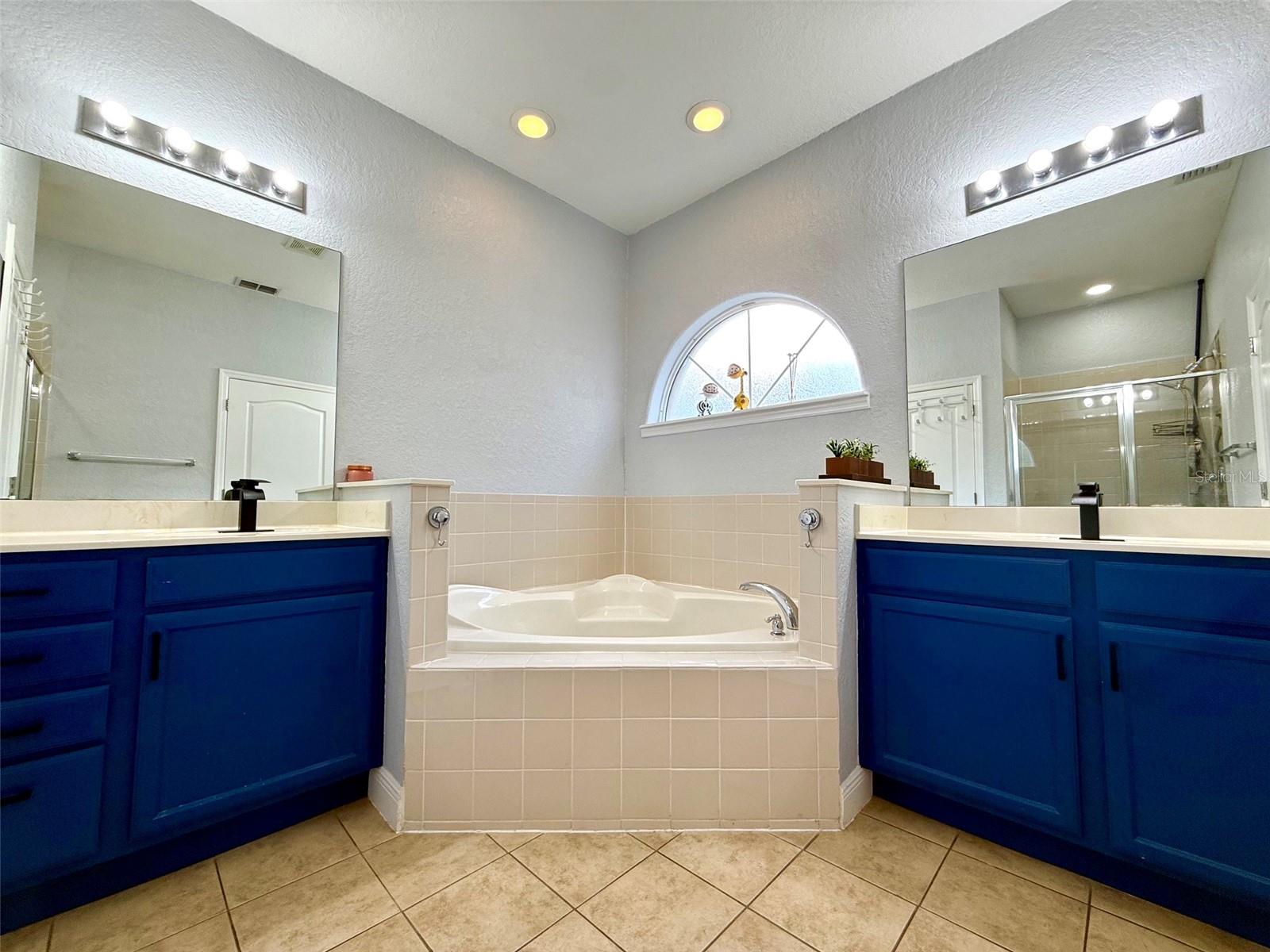 17411 Promenade Dr Property Photo 16