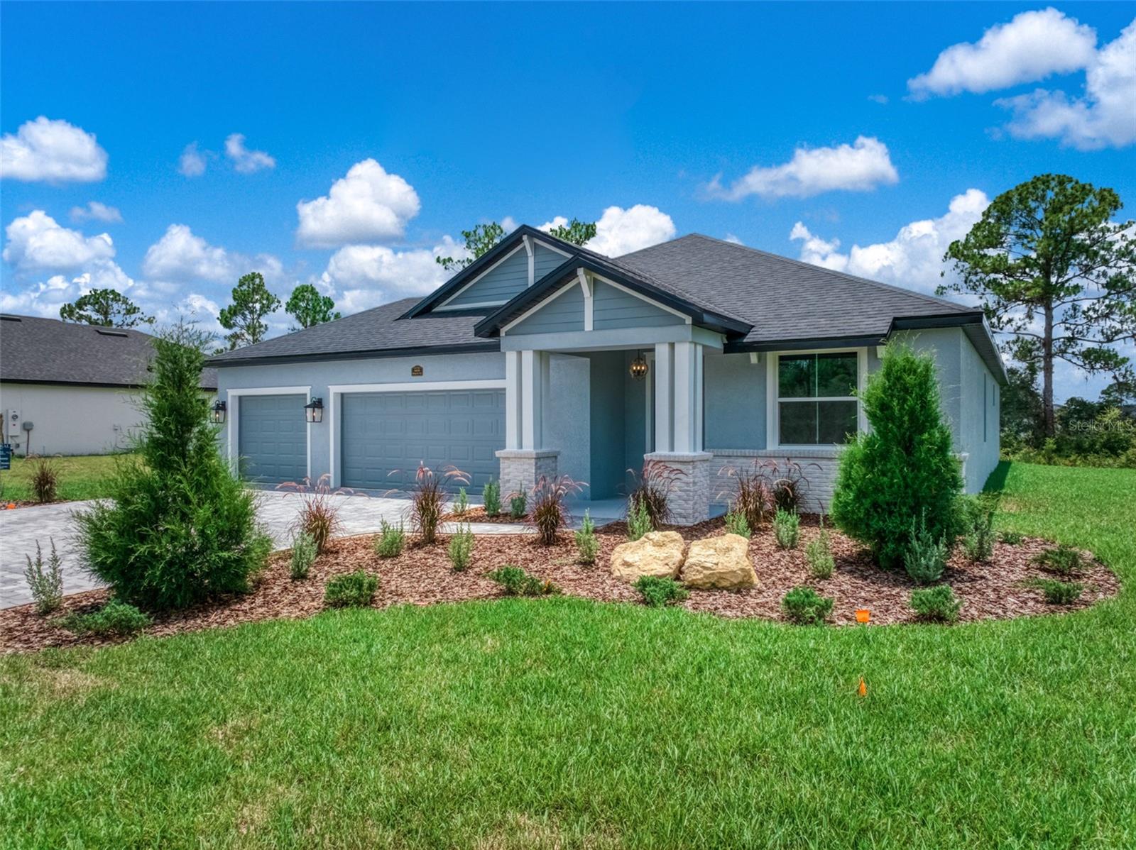 4659 Mignon Dr Property Photo 2