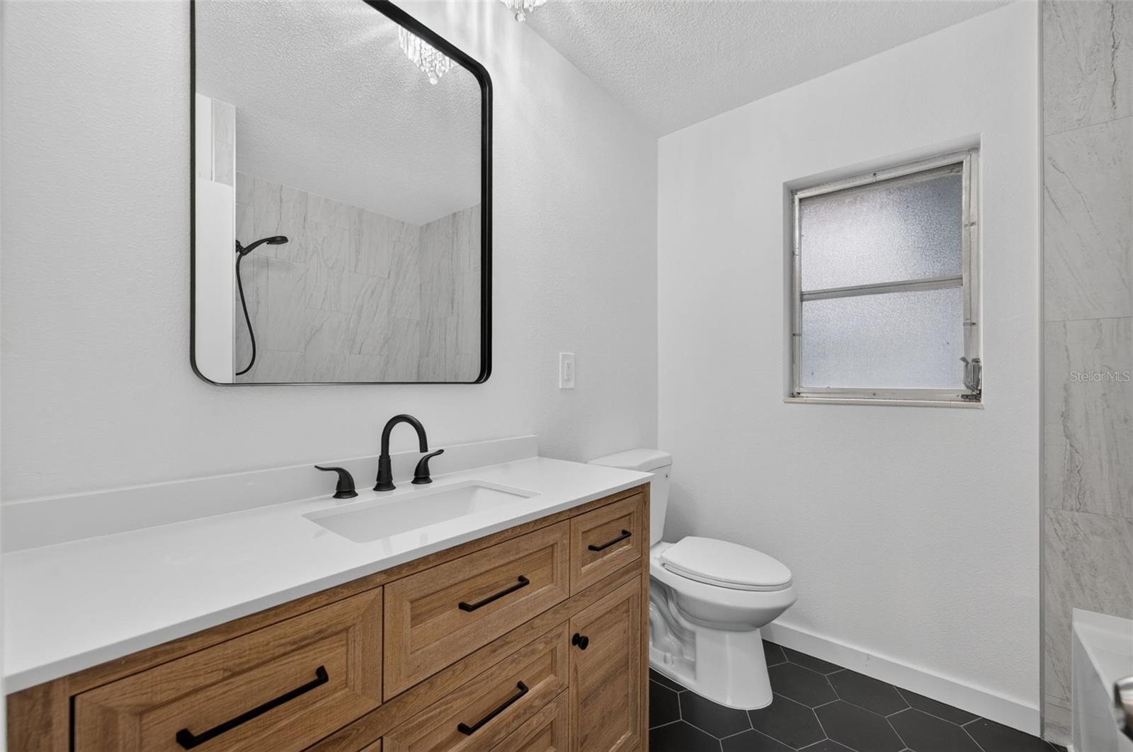 577 Parkdale Ct Property Photo 25