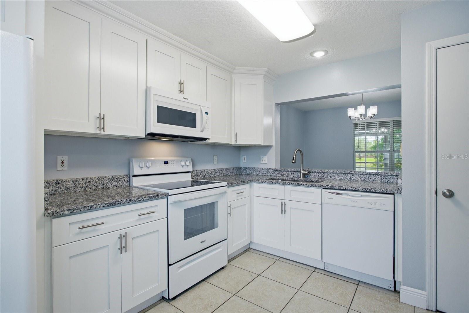 2321 Water View Loop Property Photo 4