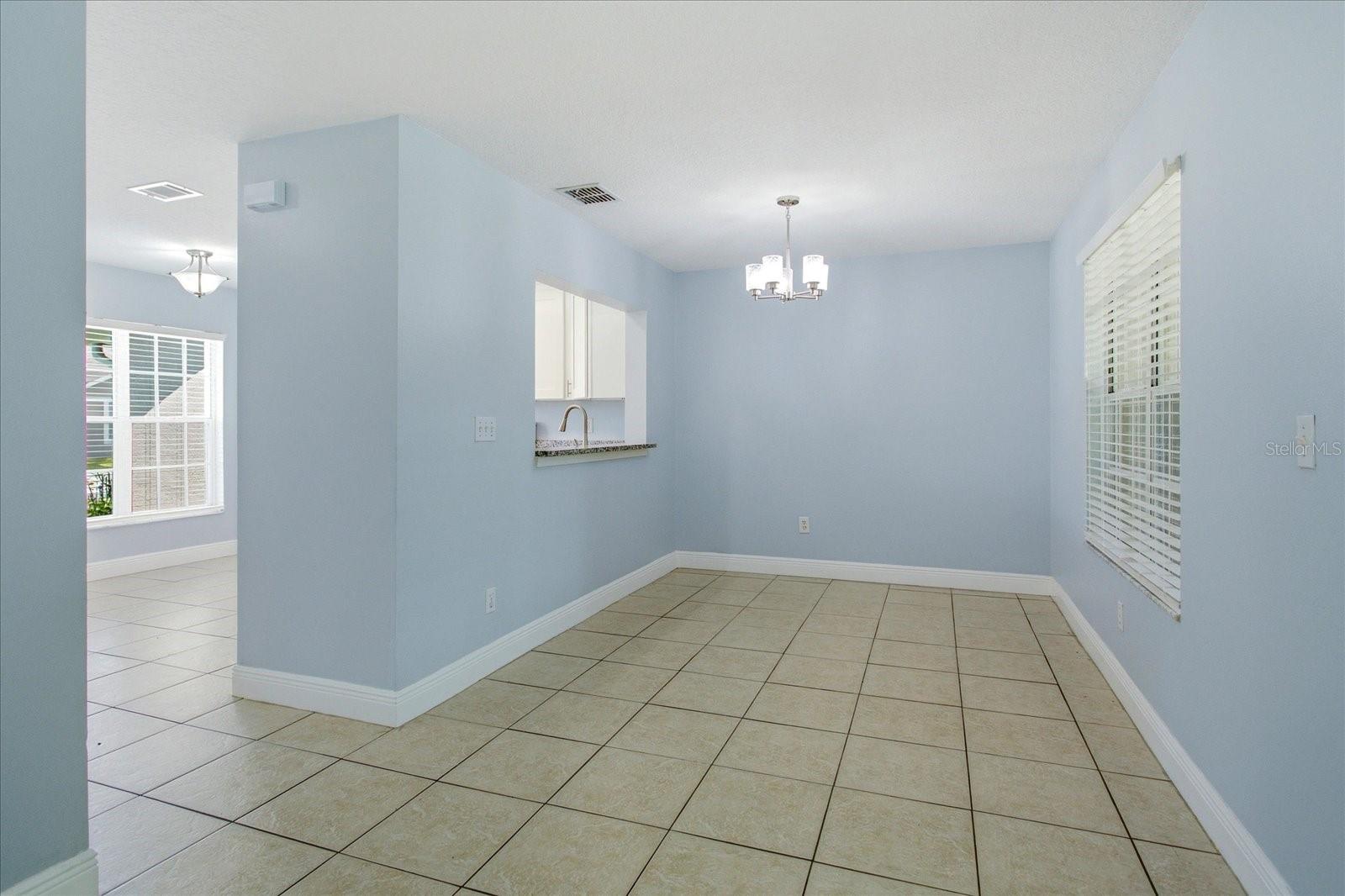 2321 Water View Loop Property Photo 5