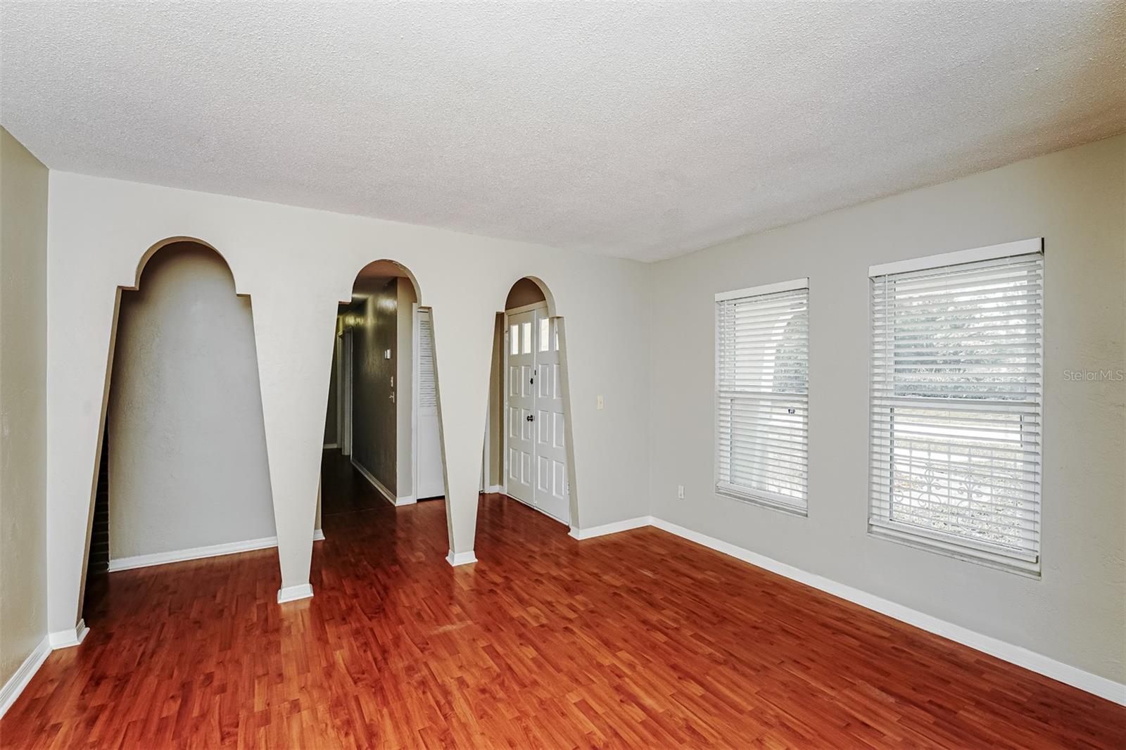 1402 Findlay St Property Photo 3