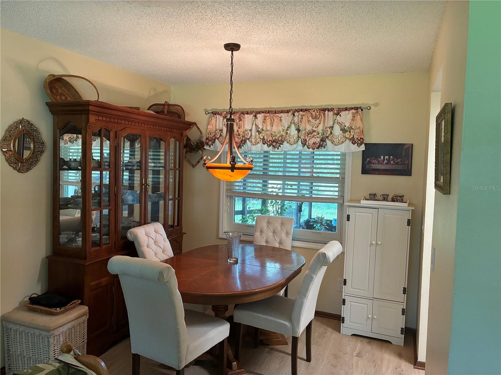 9241 Toby Ln Property Photo 6