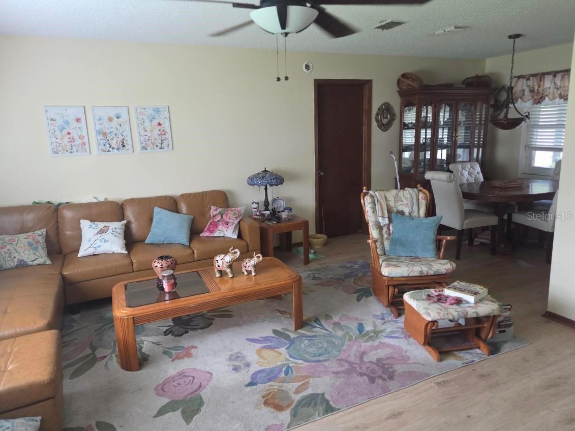 9241 Toby Ln Property Photo 7