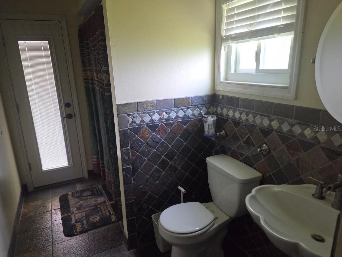 9241 Toby Ln Property Photo 9