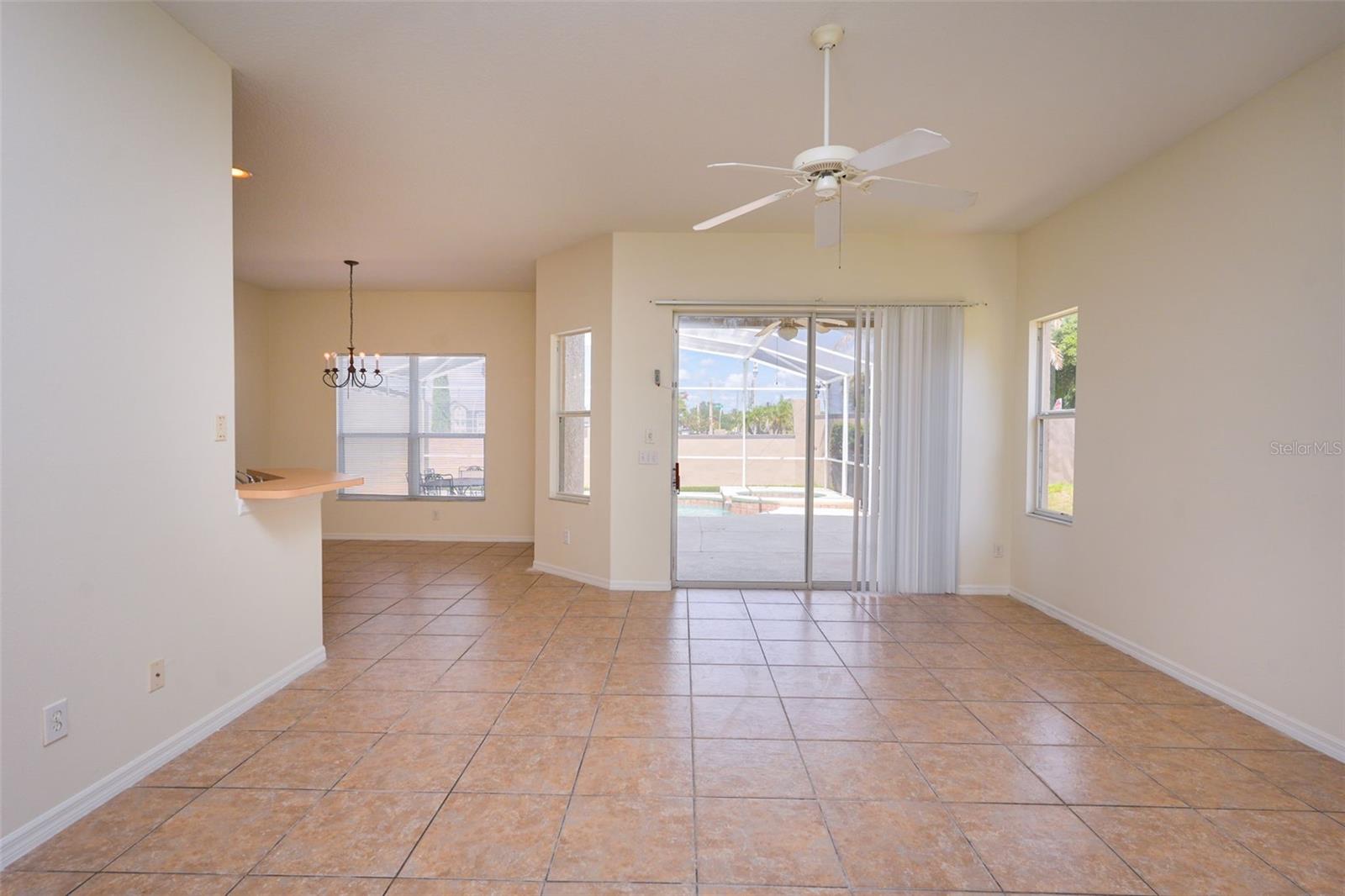 128 Brunello Dr Property Photo 7