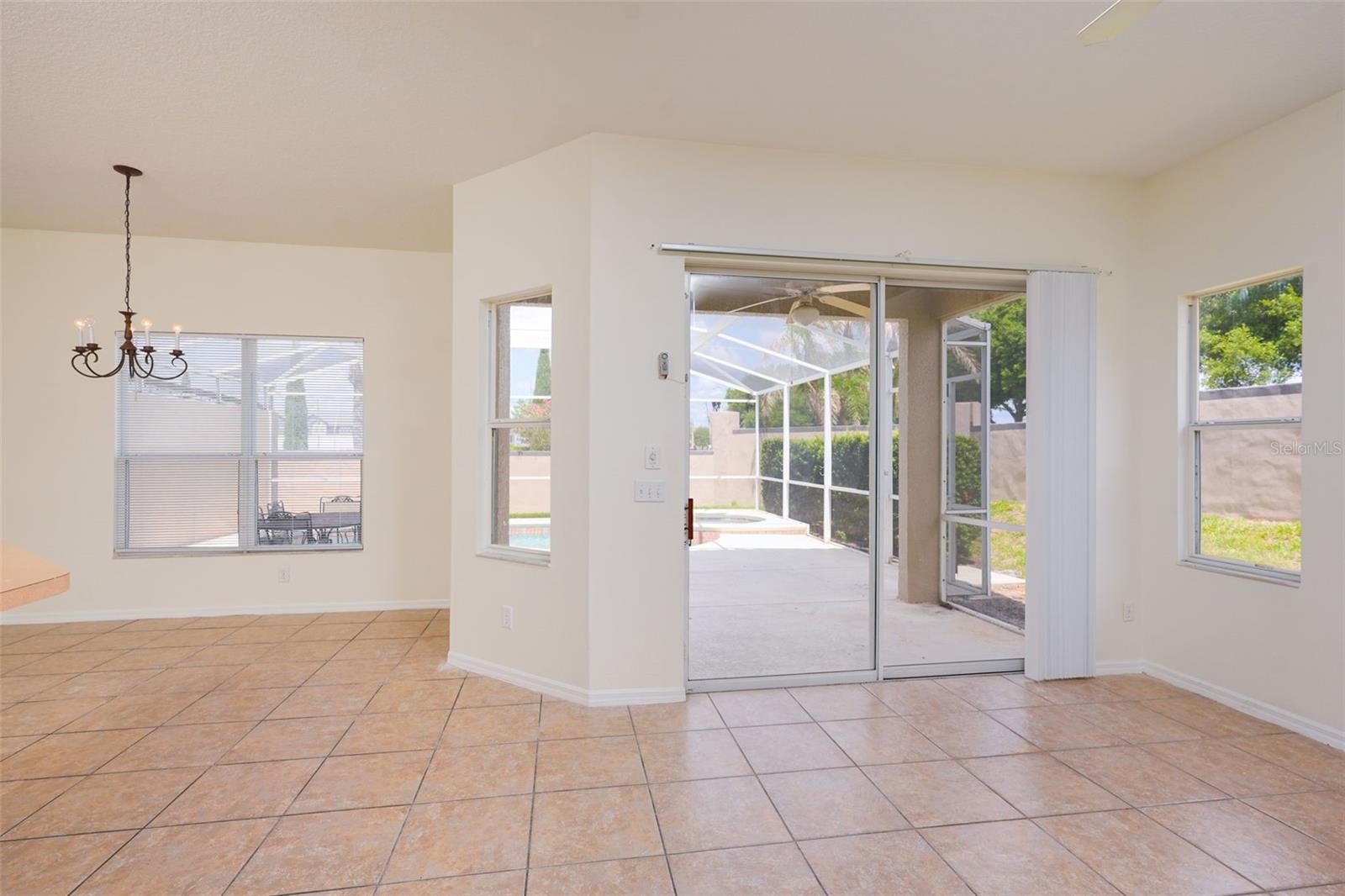 128 Brunello Dr Property Photo 11
