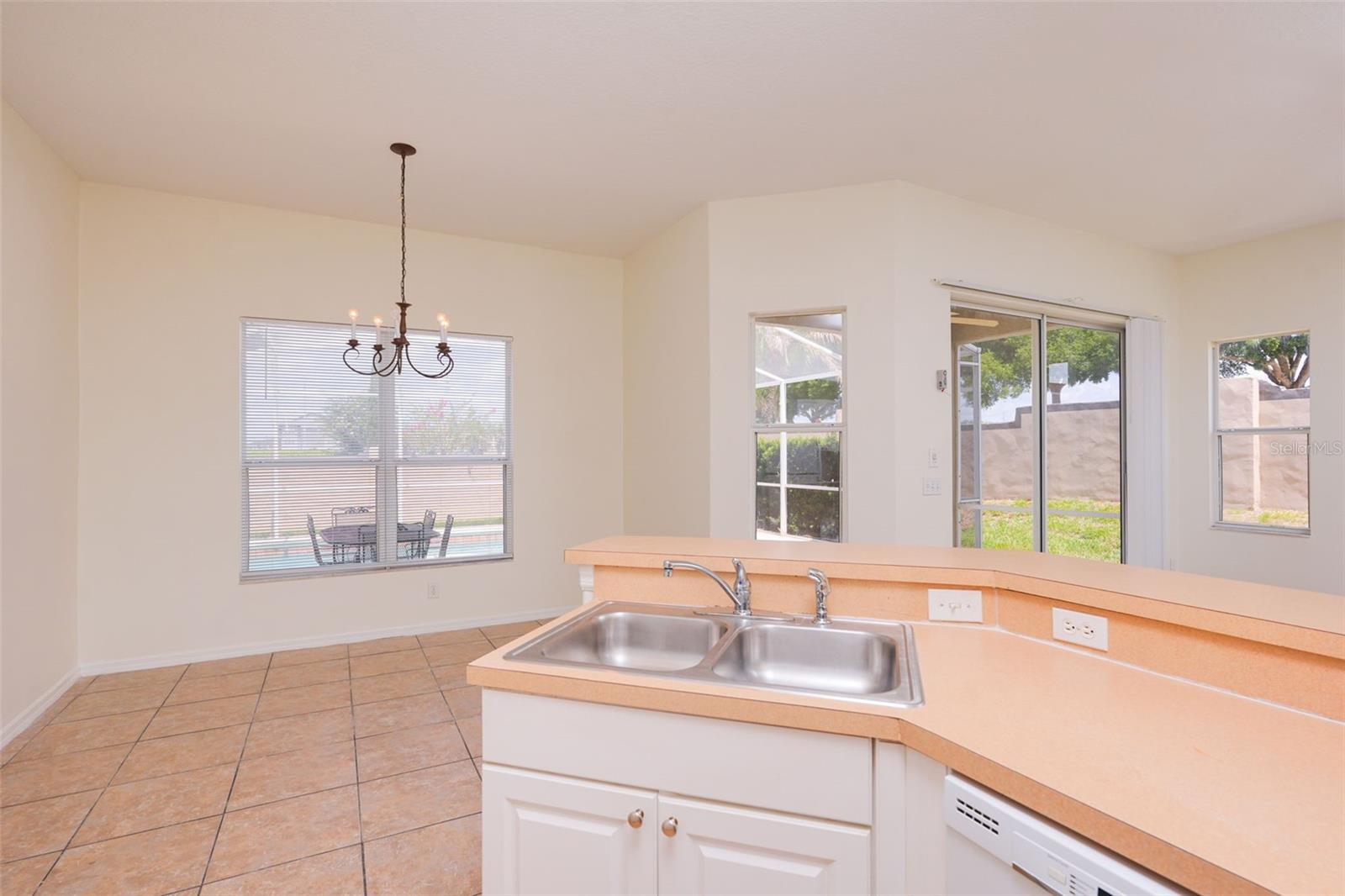 128 Brunello Dr Property Photo 14