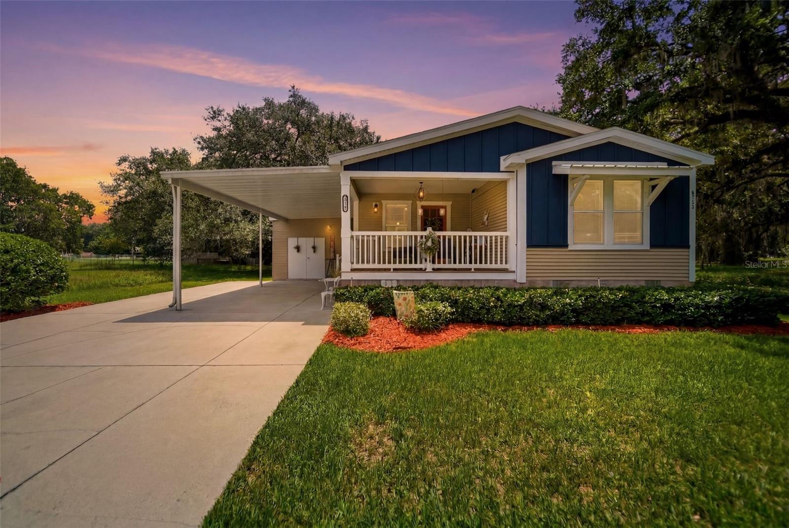25138 BUTTONWOOD DR Property Photo 1