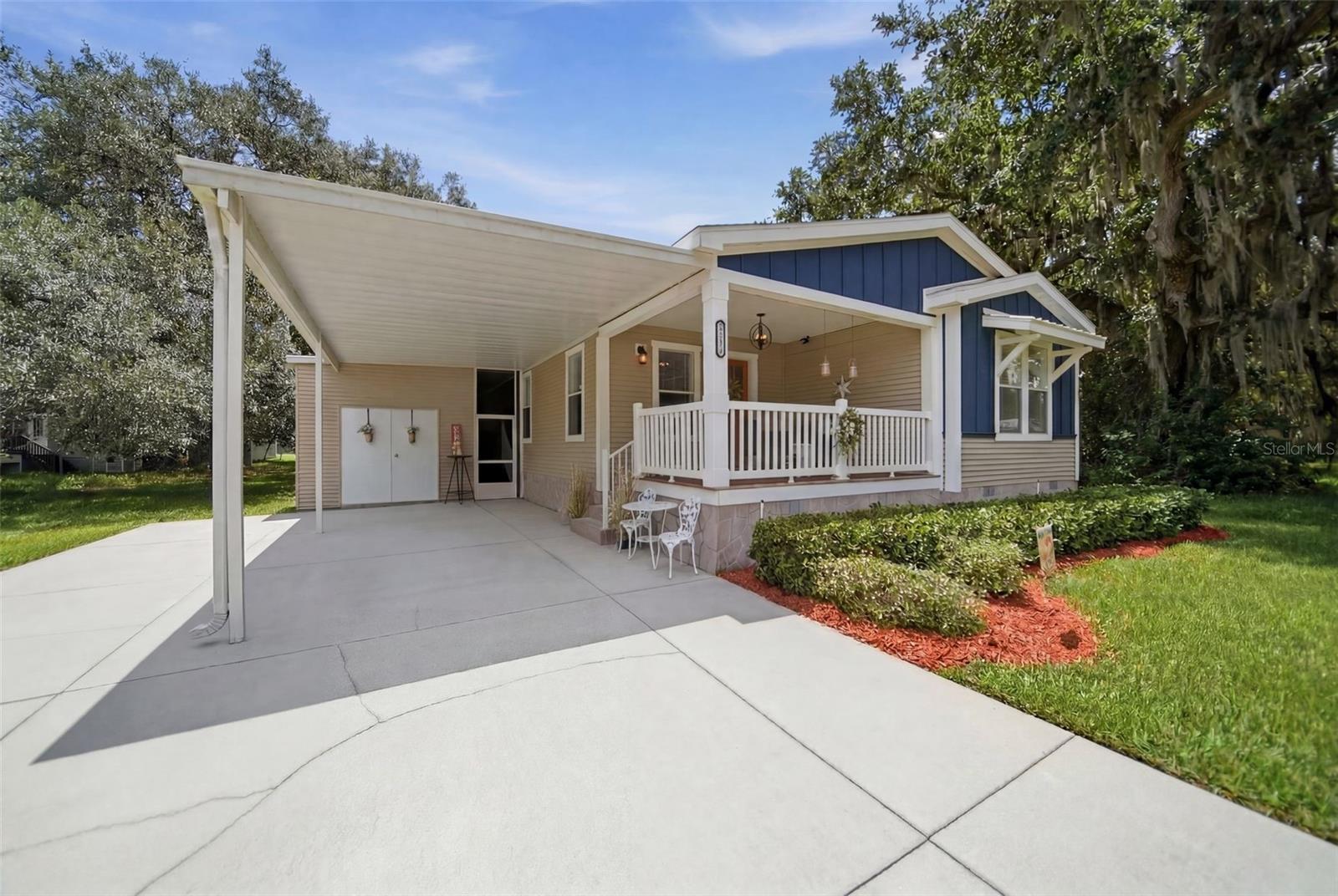 25138 Buttonwood Dr Property Photo 2
