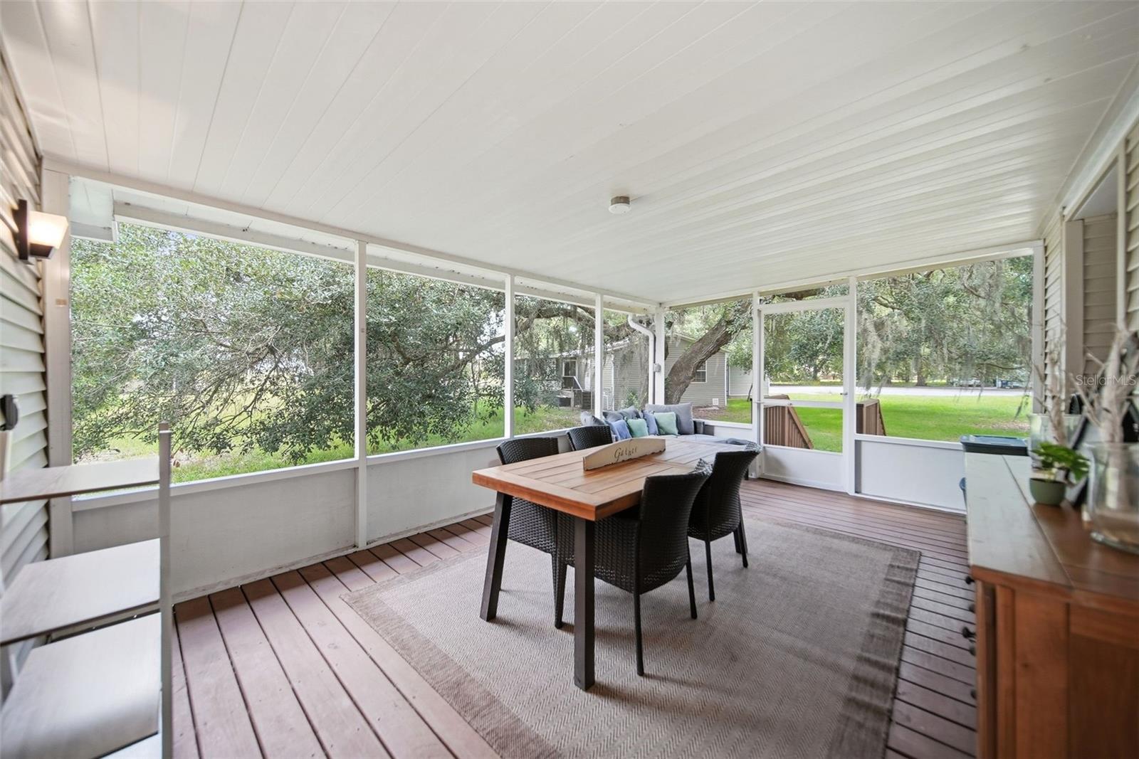 25138 Buttonwood Dr Property Photo 11